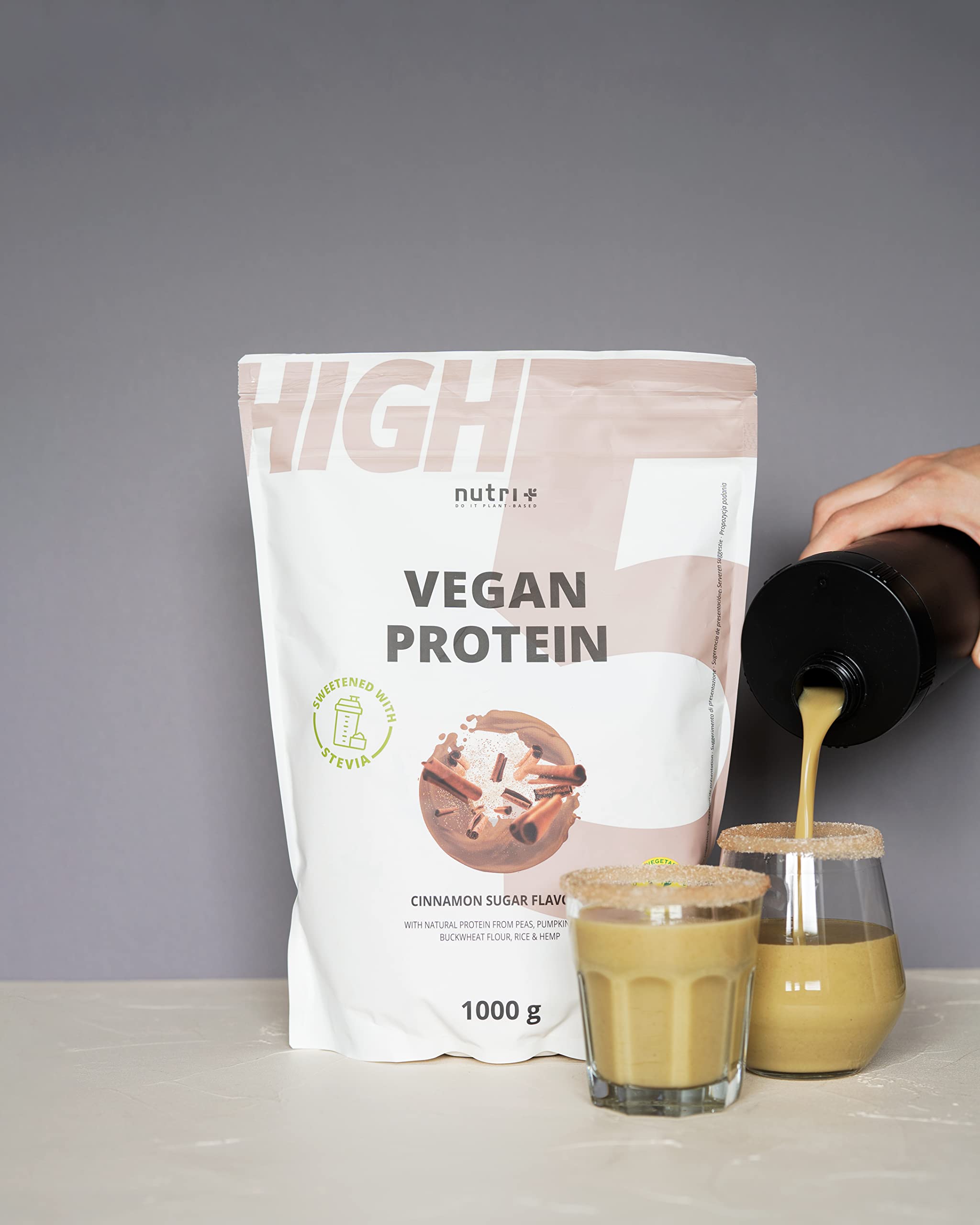 Nutri + Vegan Protein Vanille 1 kg - Veganes Proteinpulver ohne Sucralose + Soja - Eiweißpulver aus Reis, Erbsen, Hanf, Buchweizen und Kürbiskernen