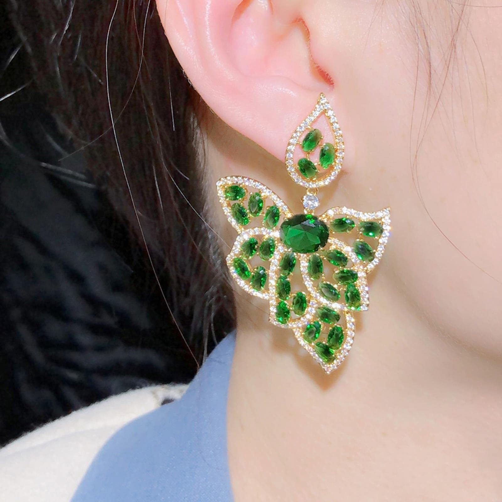 Orecchini A Foglia Con Zirconi Verdi, Placcati Oro Giallo, Design Floreale, Marchio SALAN, Regalo Donna - 4