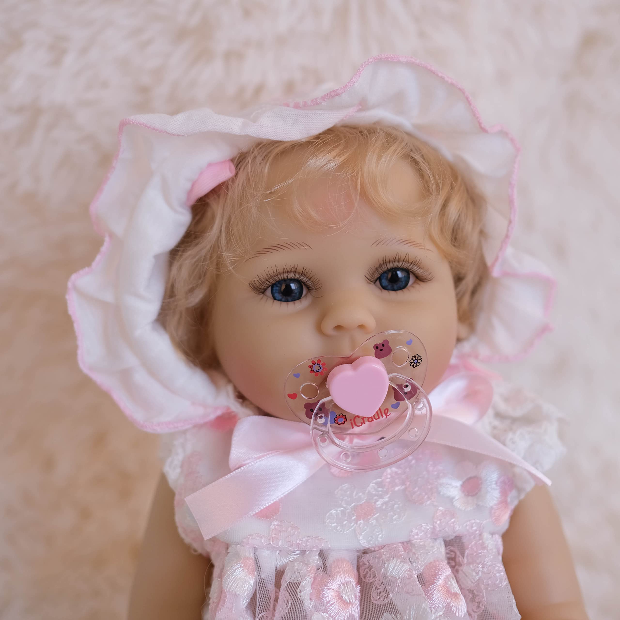 Muñeca Reborn De Silicona Cuerpo Completo – 50 Cm, Bebé Realista Con Boca Abierta, Piel Suave Y Anatómicamente Correcta, Incluye Chupete, Biberón Y Ropa, Regalo Para Niñas Y Coleccionistas