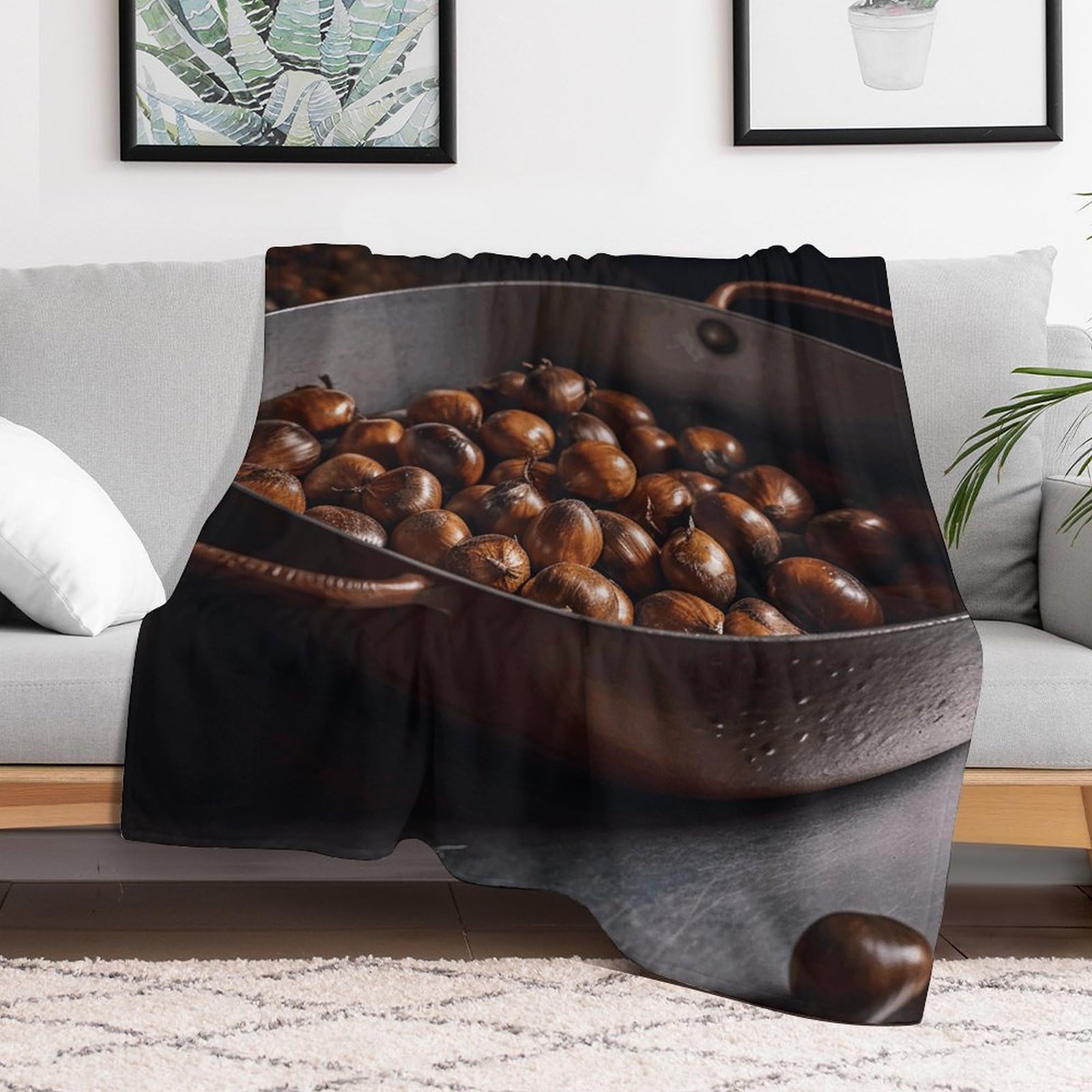 Couverture pelucheuse châtaignes pour des moments cocooning sur votre canapé
