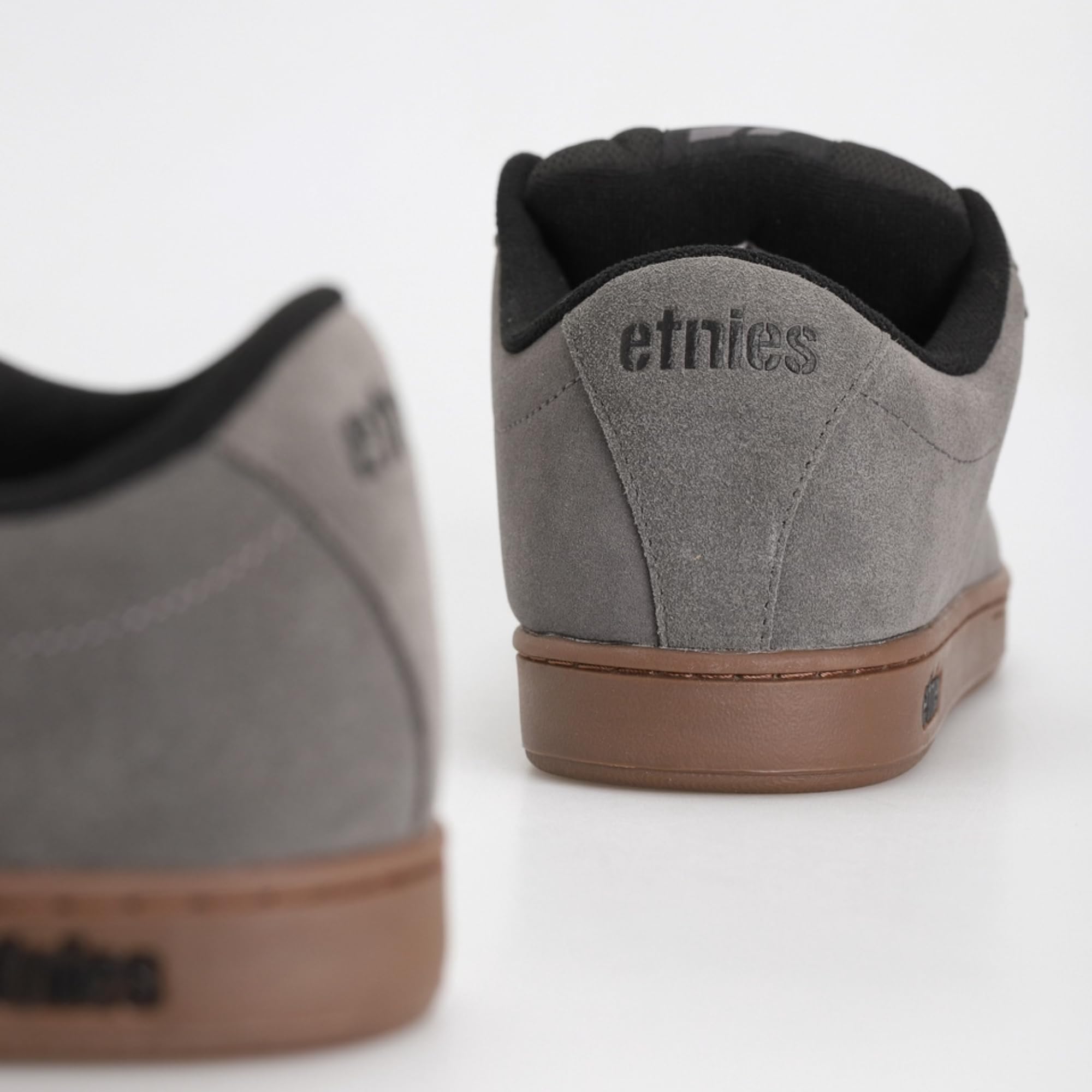 Etnies Kingpin - Skate Cupsole Iconique, Construction Renforcée, Confort Coussiné, Baskets du Quotidien