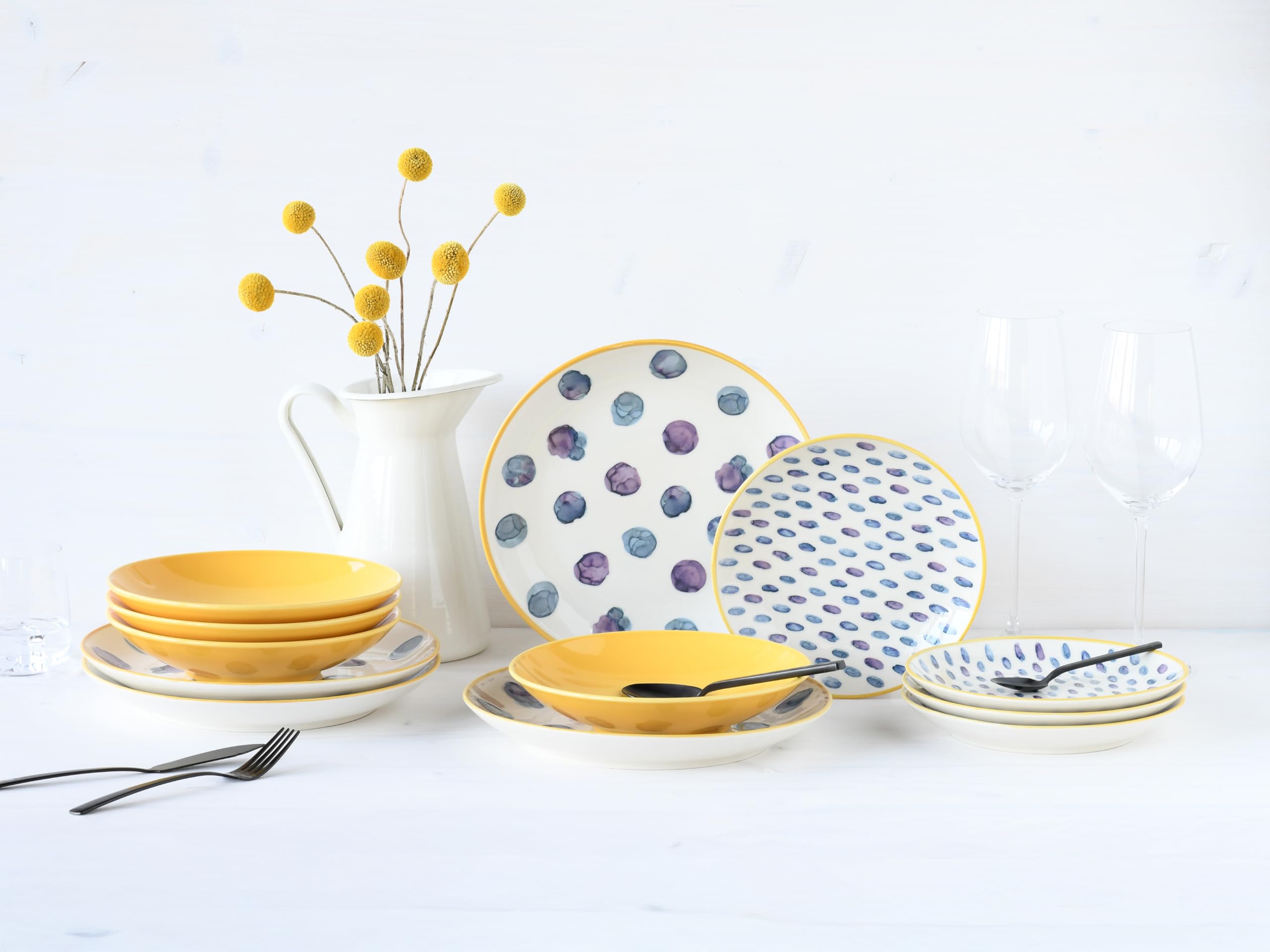 CreaTable, 24177, Serie Maisie, 12-teiliges Geschirrset für 4 Personen, Teller Set aus Steinzeug, spülmaschinen- und mikrowellengeeignet, Qualitätsproduktion