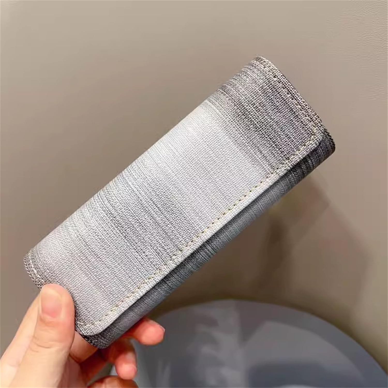 メガネケース シンプルな近視メガネケースポータブル女性抗圧学生かわいいサングラスケース ガラスの保管に適しています(2)