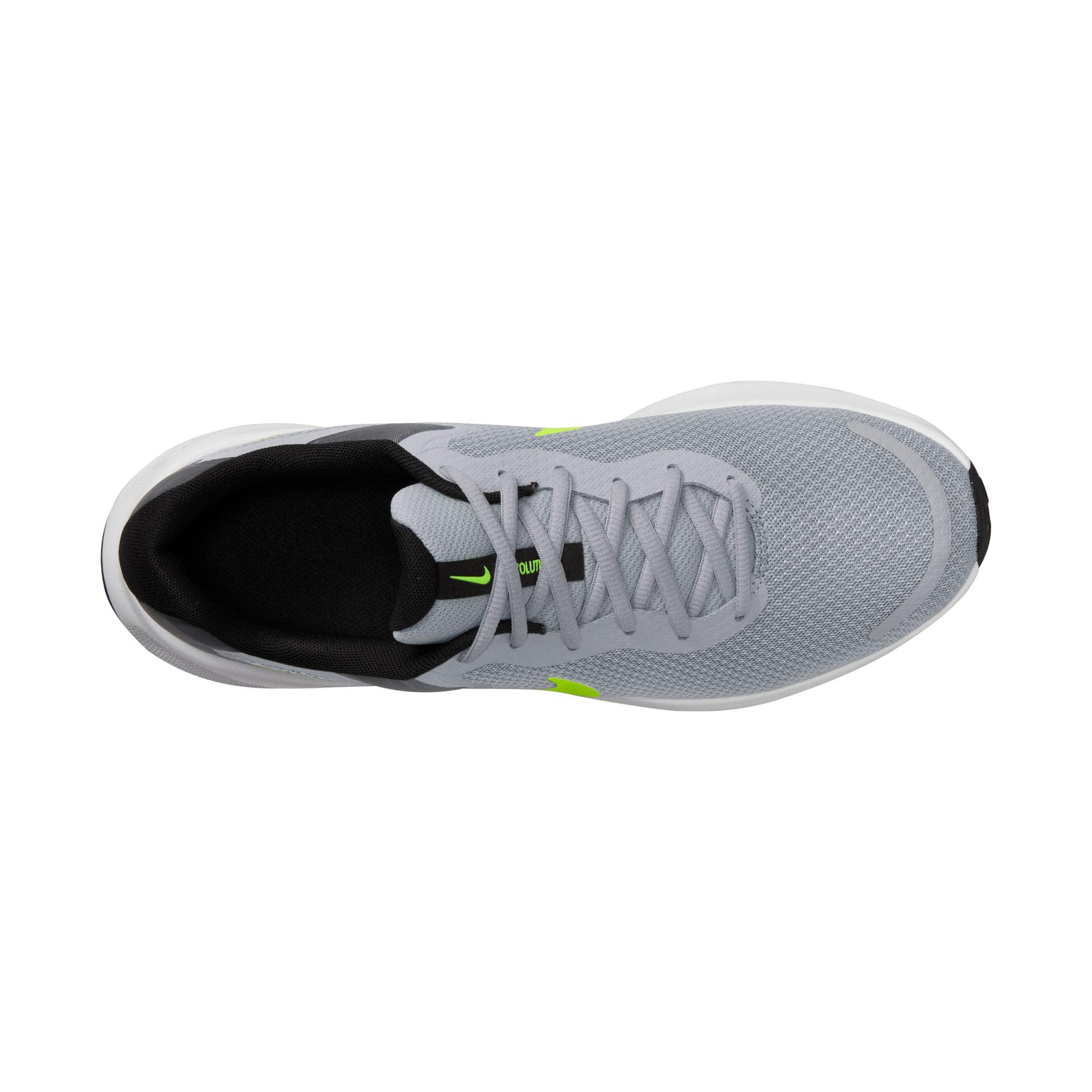 NIKE Mężczyźni Revolution 7Buty do biegania