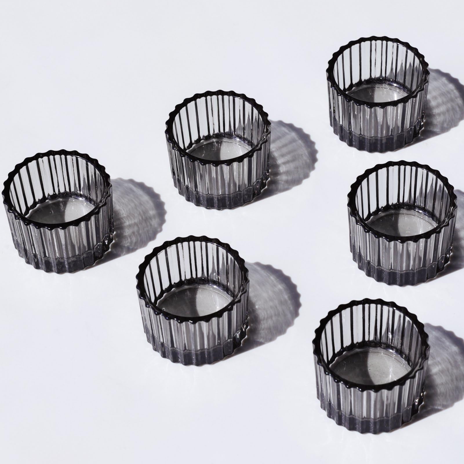 VOHO Lot de 12 photophores classiques gris pour décoration d'intérieur moderne, en verre côtelé, cadeaux pour Thanksgiving, vacances, petits bougeoirs votifs pour fête d'anniversaire