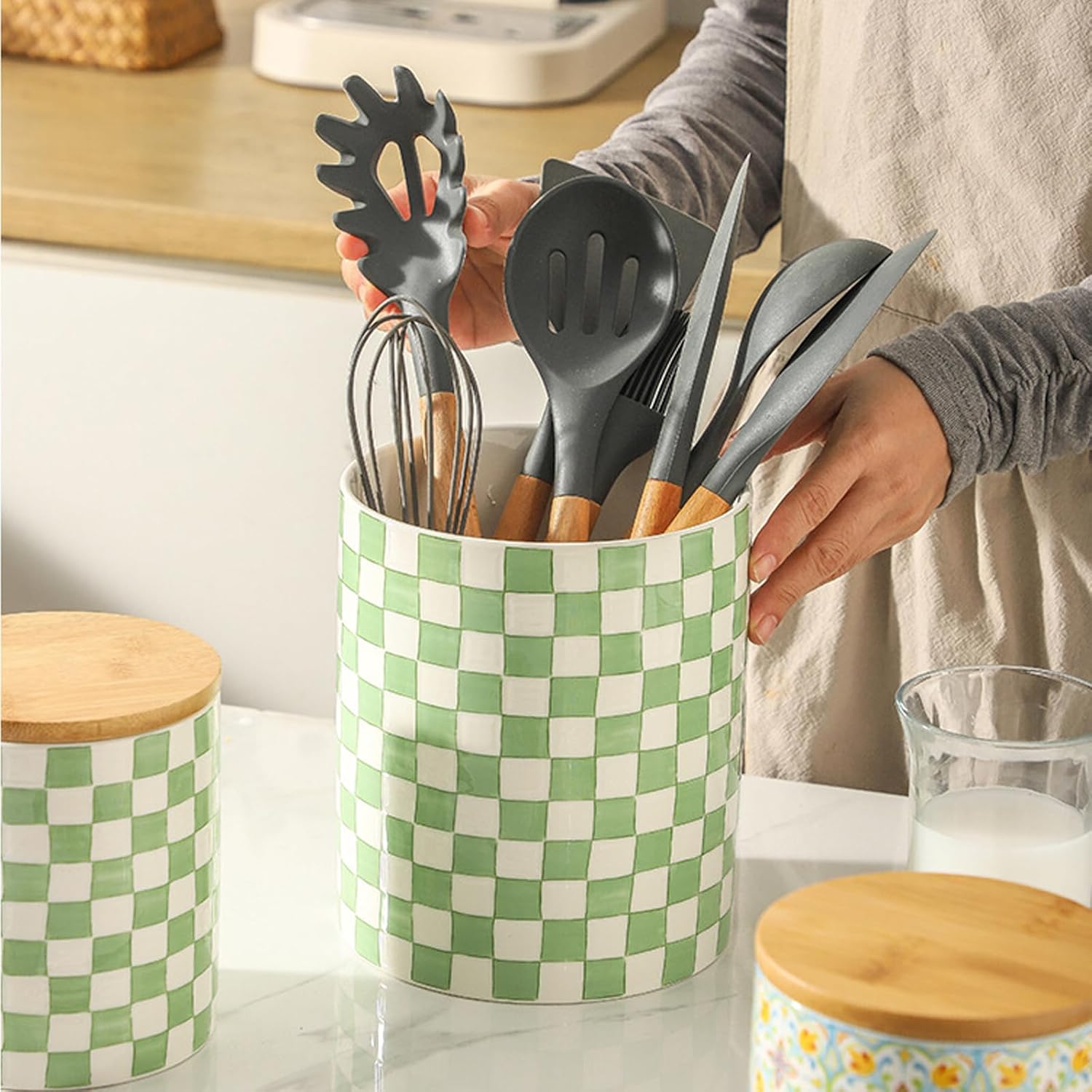 Checkered Kitchen Utensil Holder,Green Ceramic Cooking Utensil Holder Modern Utensil Crocks for Kitchen Counter,Housewarming Gift, Farmhouse Kitchen Decor and Accessories (6.3IN)