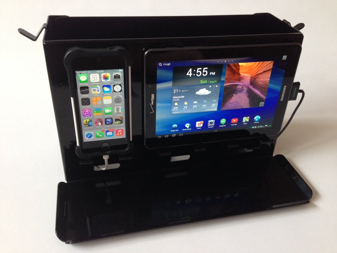 i-View Charging Station - Deluxe - Wall Mount Unit