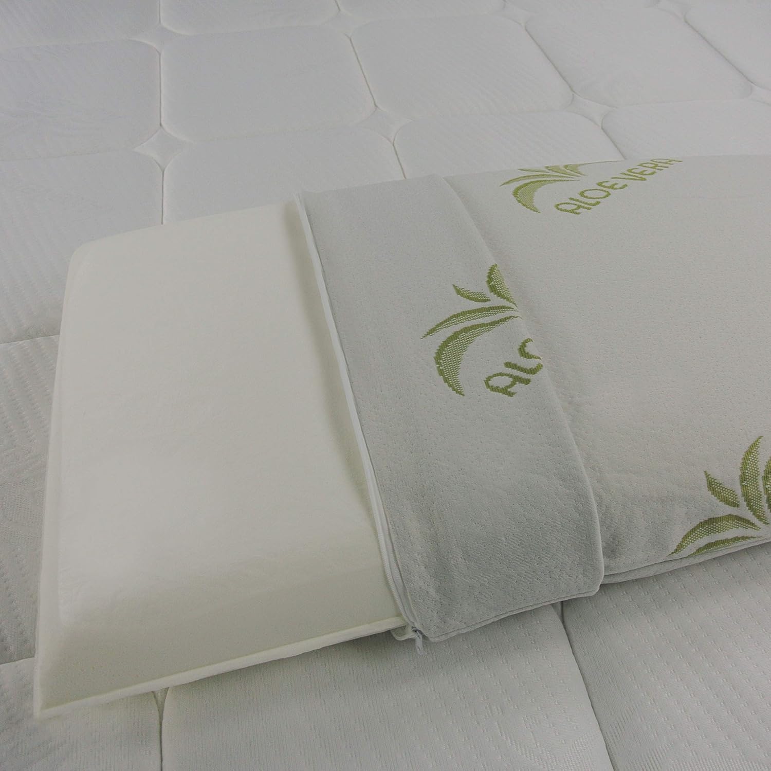 Generico Coppia di Cuscini in Memory Foam,guanciali Modello Saponetta, Fodera in Aloe Vera CM 50X80X11