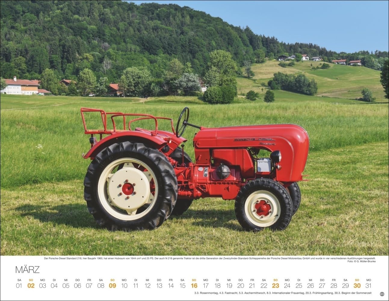 Starke Traktoren Posterkalender 2025: Exklusiver Wandkalender mit 12 beeindruckenden Traktoren. Hochwertiger Foto-Kalender 2025. Von Lanz über Porsche bis John Deere. 44 x 34 cm.