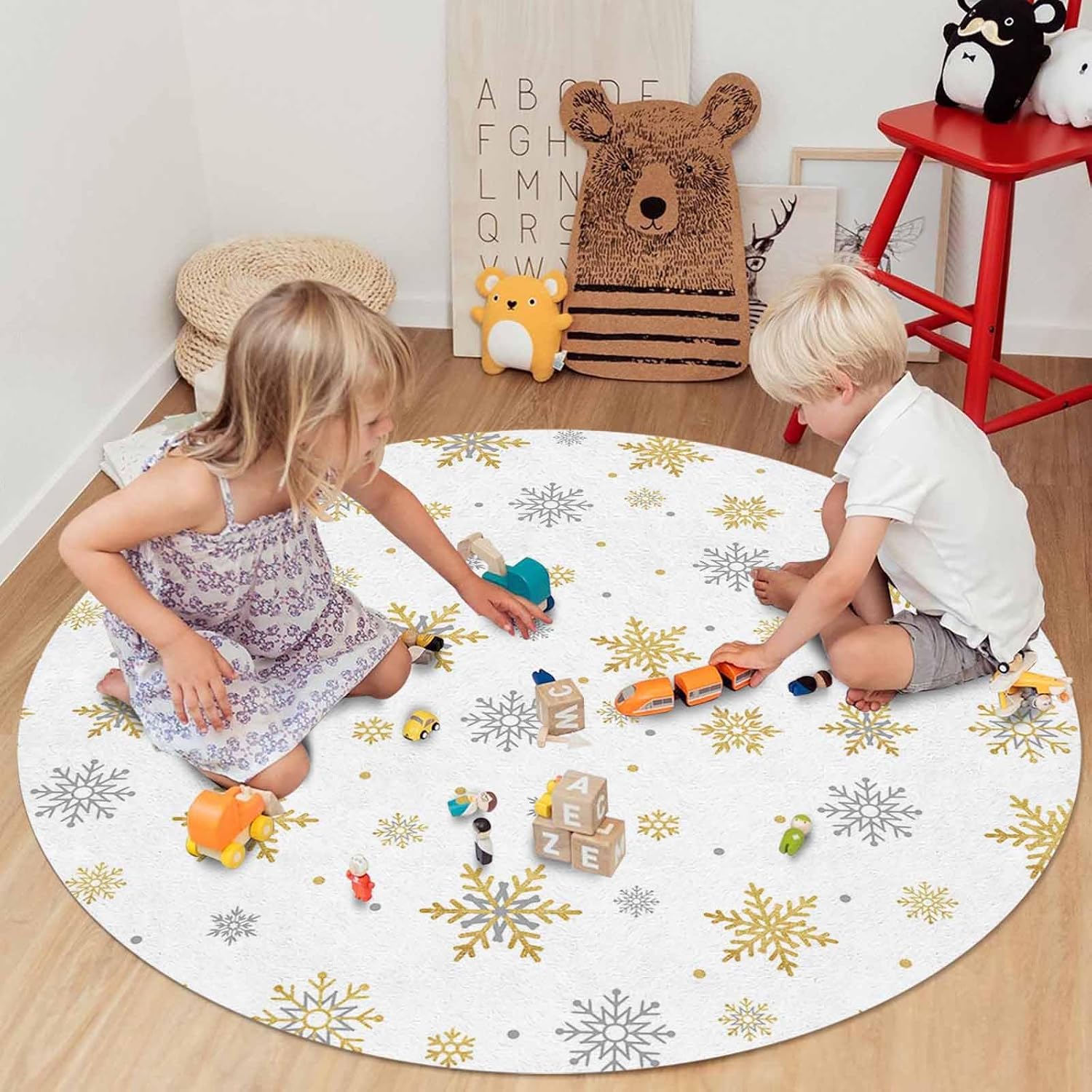 Christmas Round Area Rug 3.3ft, Winter Gold and White Snowflake White Rugs for Living Room Bedroom Entryway Home Office Machine Washable Soft Indoor Floor Carpet Low Pile Mat