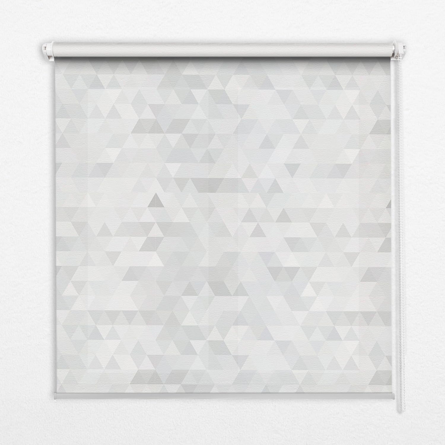 Store enrouleur occultante pour chambre et salon motif triangle gris