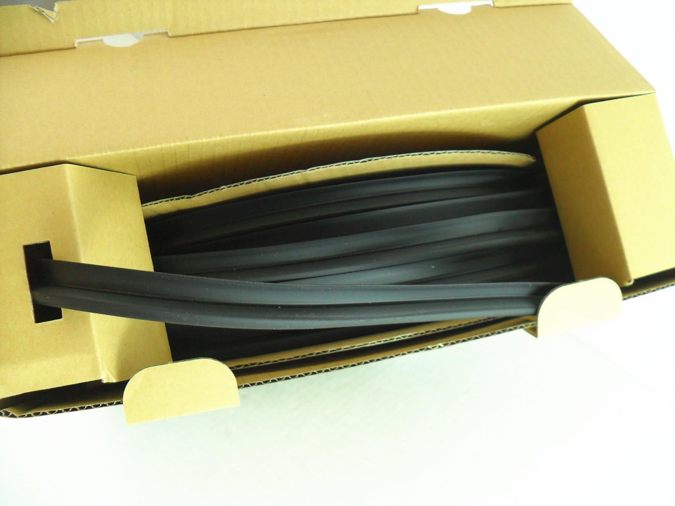 UM1913BR Windshield Auto Glass Universal Molding Flexible Trim Rubber 19mm 75ft