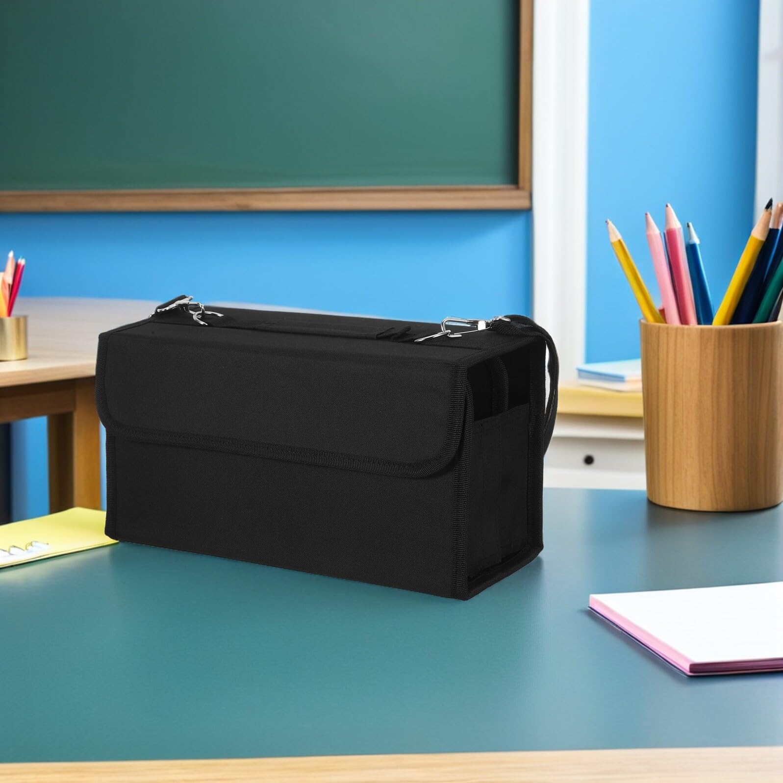 Homoyoyo Borsa Portaoggetti Per Pennarelli 80 Slot Nera, Custodia Portatile Con Tracolla Regolabile, Organizer Compatto Per Artisti, Ufficio e Viaggi Creativi