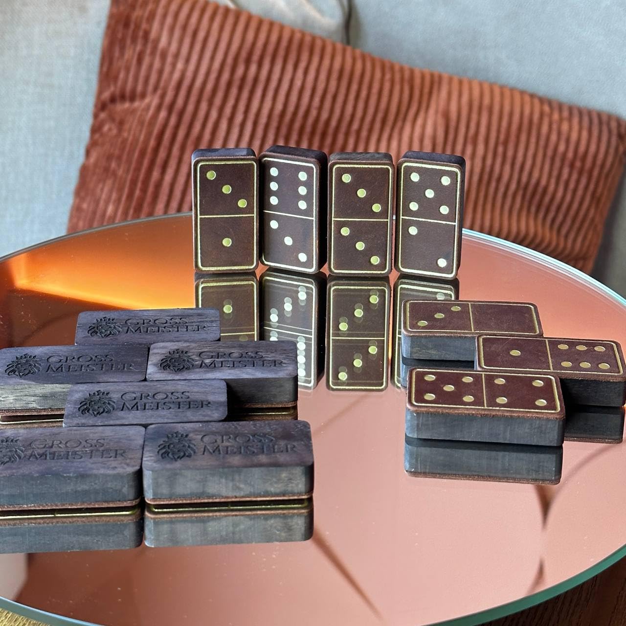 Premium Domino-Set Dunkelbraun – Handgefertigte Dominosteine aus Karbolt-Holz & Echtleder, luxuriöses Gesellschaftsspiel in edler Geschenkbox