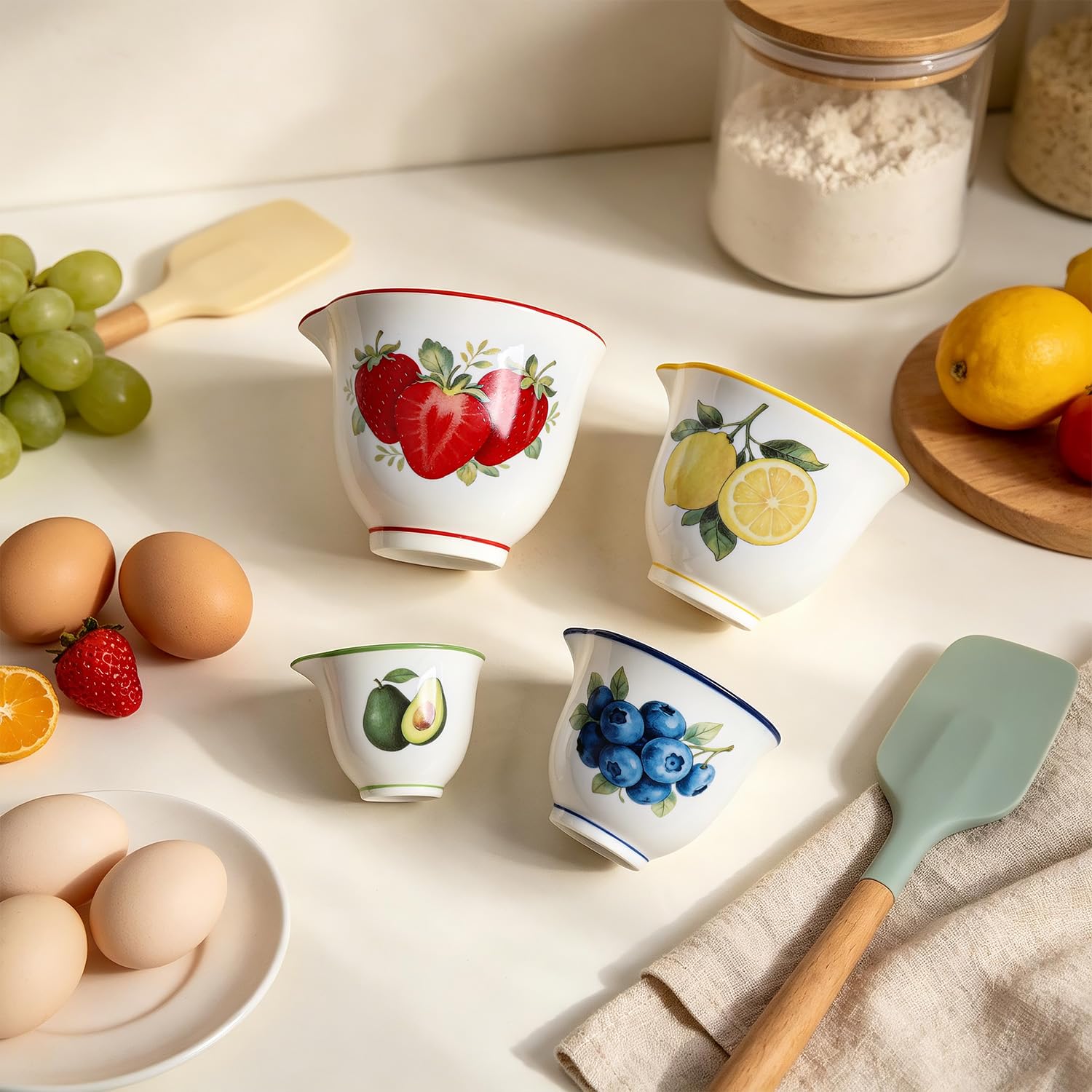 Sizikato Set di misurini in ceramica per cucinare e cuocere, set da 4 pezzi, simpatici motivi di frutta
