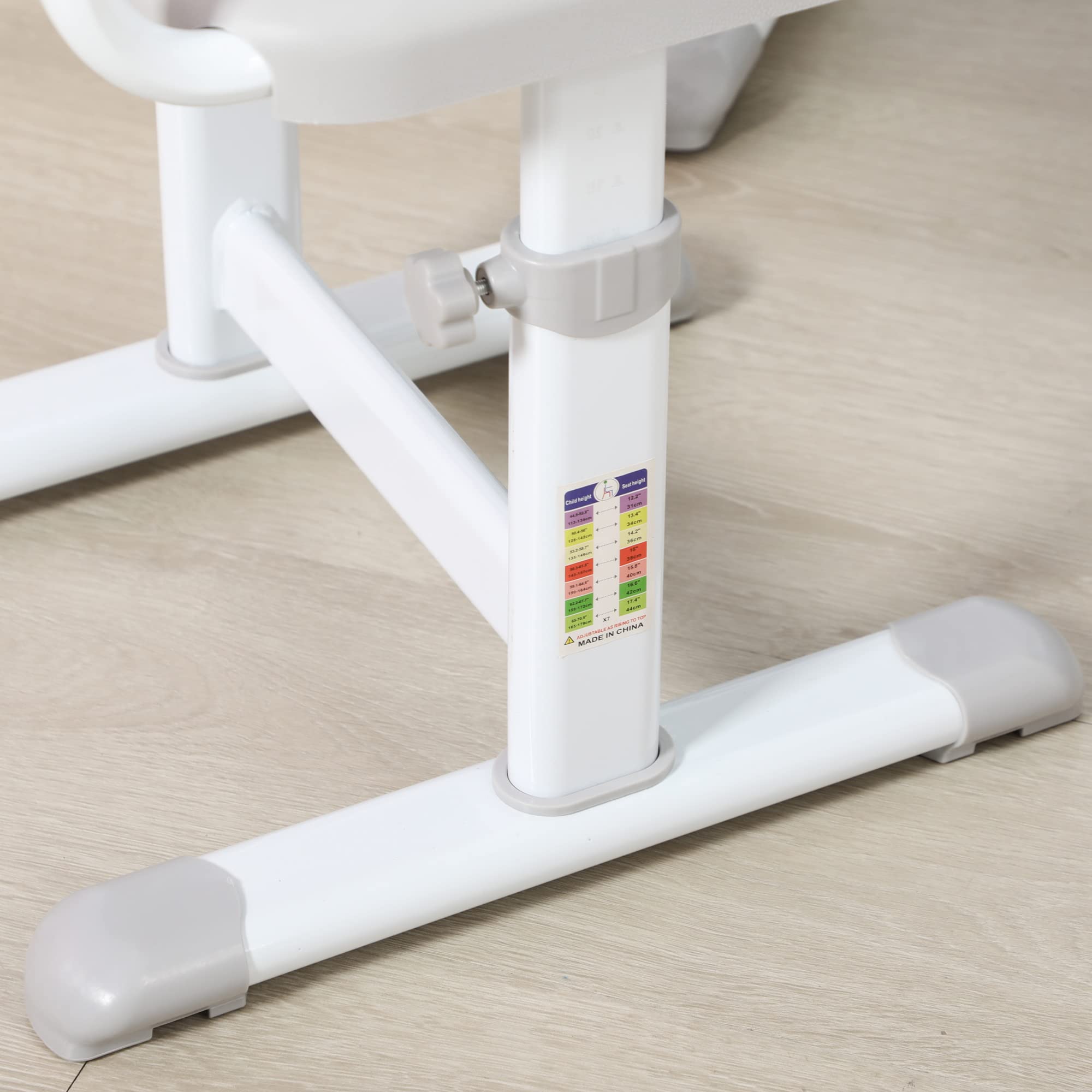 HOMCOM Escritorio infantil con silla, juego de escritorio y silla para niños con altura regulable, tablero inclinado 45°, cajón extraíble, portalápices y gancho - en acero gris-blanco