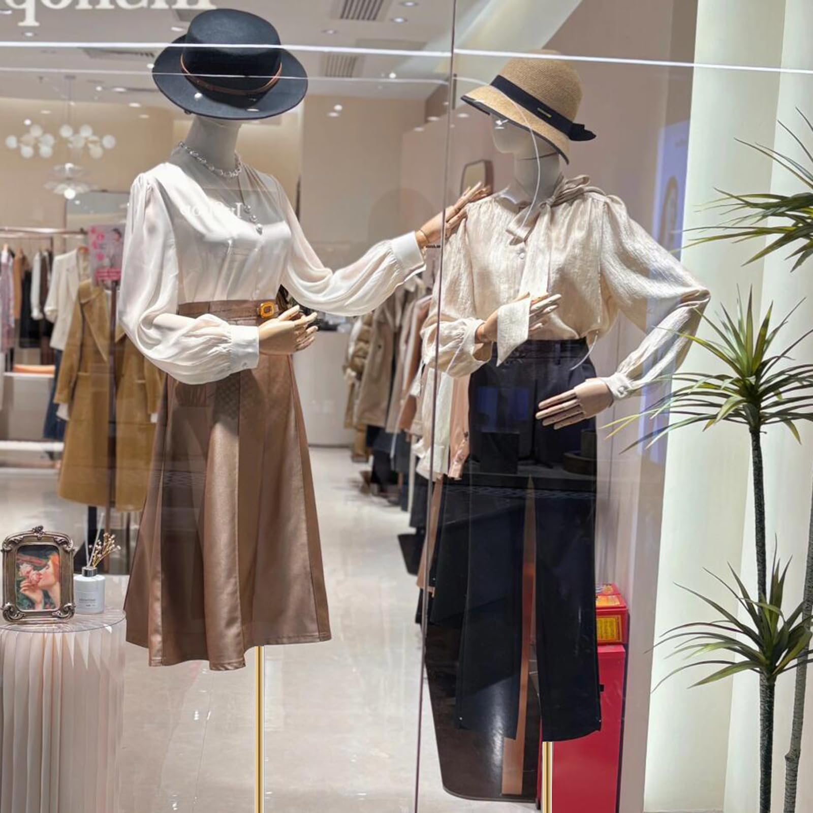 Jueraori Mannequin Couture Femme, Tête Amovible Modèle De Vitrine, Mannequins Buste avec Bras en Bois pour Shop de Vêtements Studio Photo, Reglable Hauteur 140-190cm ( Couleur : Gold , Taille : M )