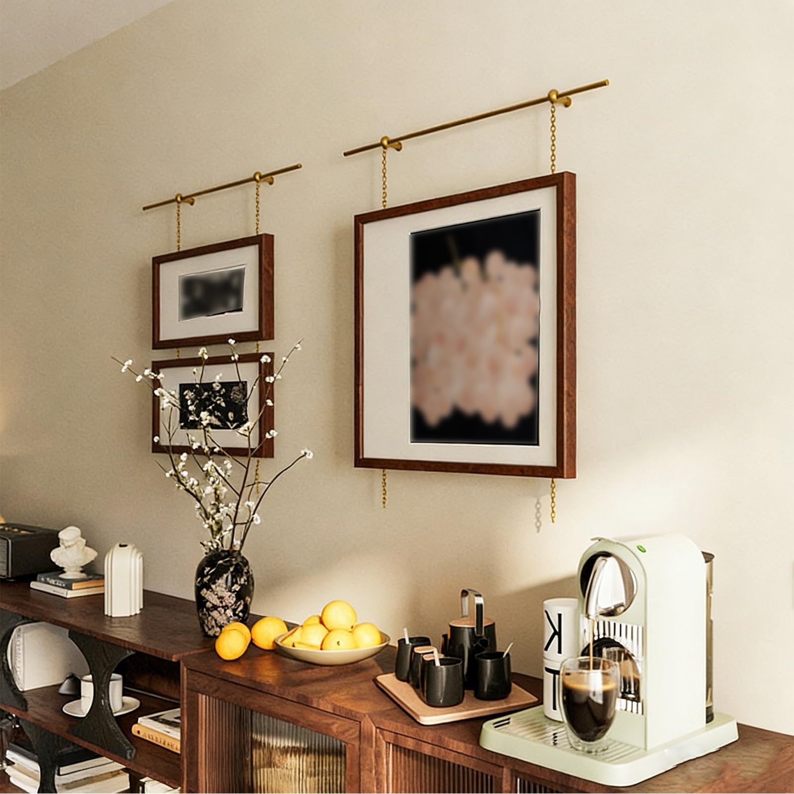 Goldene Galerieschiene im Vintage Stil, Robustes Metall Wandaufhängungsset mit Verstellbaren Haken und Ketten for Kunstgalerien, Heimdekoration und Fotopräsentation(90cm/35in)