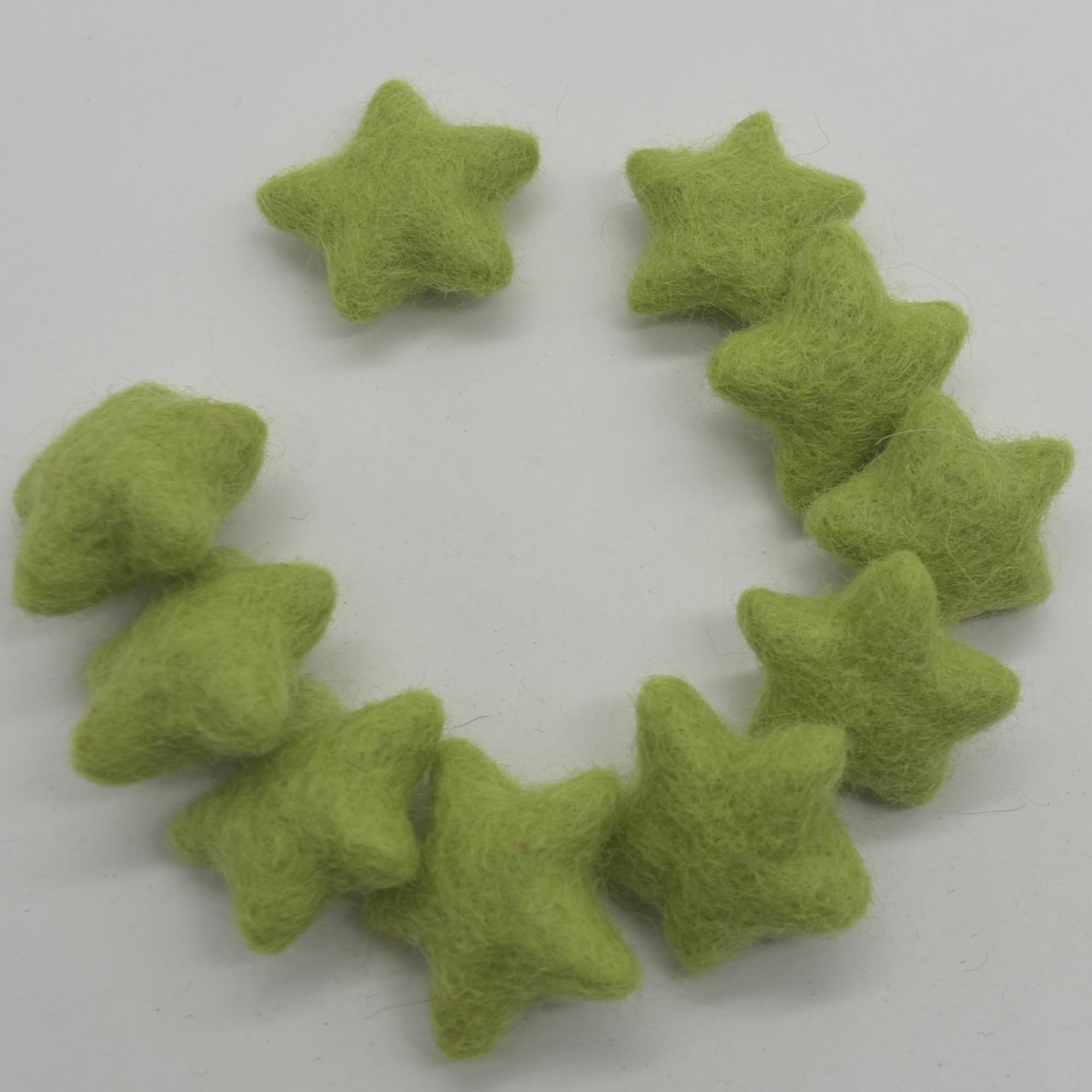 Oriental Direct Grass Green 100% Wool Felt Stars - 3Cm - 10 Felt Stars