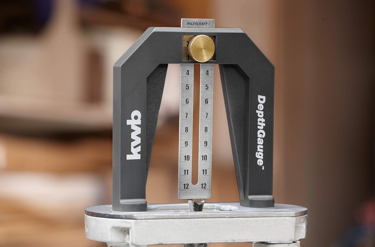 KWB Depth Gauge for ROUTERS and Table SAWS - Precise Measurements in CM and INCH
