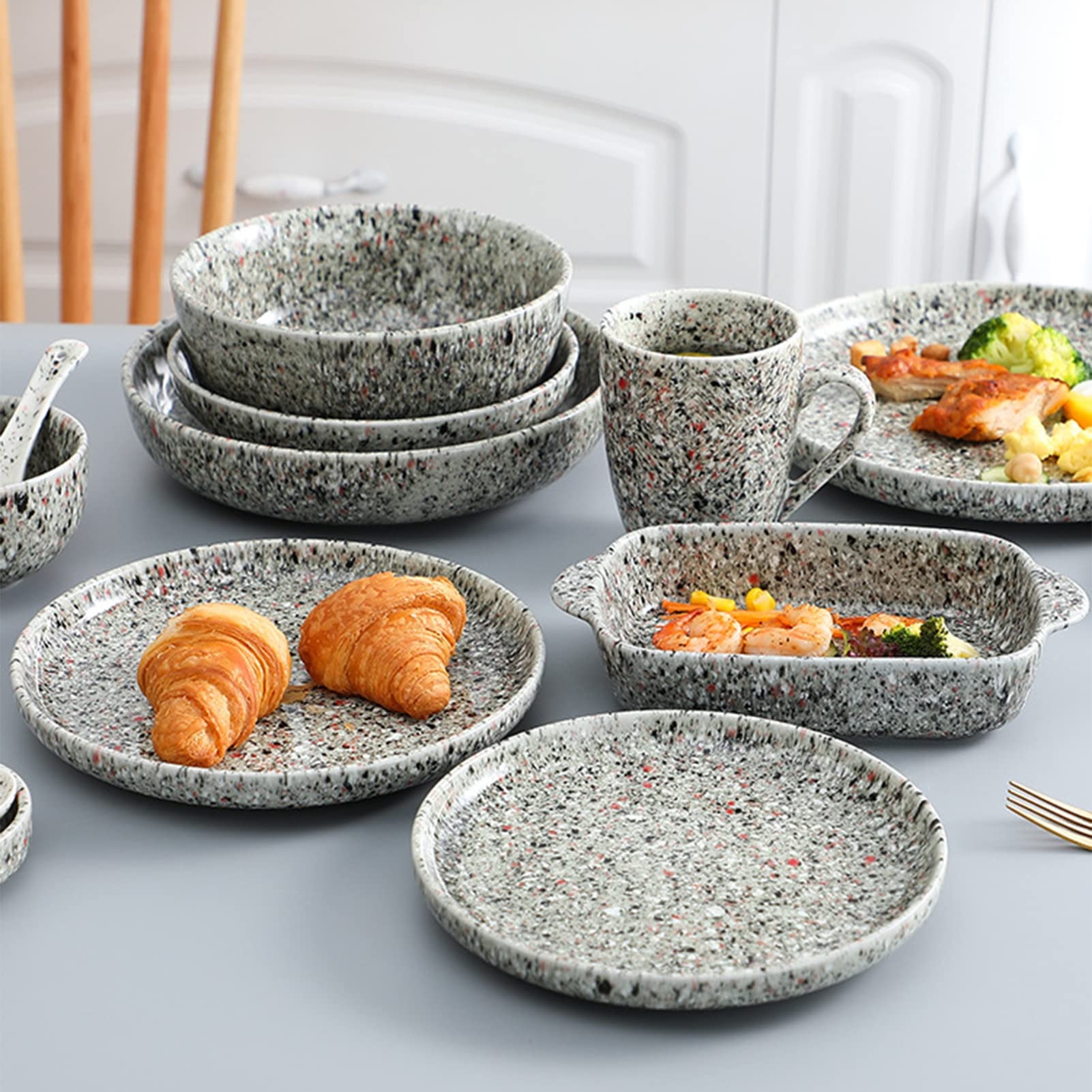 36-częściowy porcelanowy zestaw naczyń dla 4 osób, porcelanowy zestaw naczyń z talerzami płaskimi, talerzami deserowymi, głębokimi talerzami, miskami i kubkami