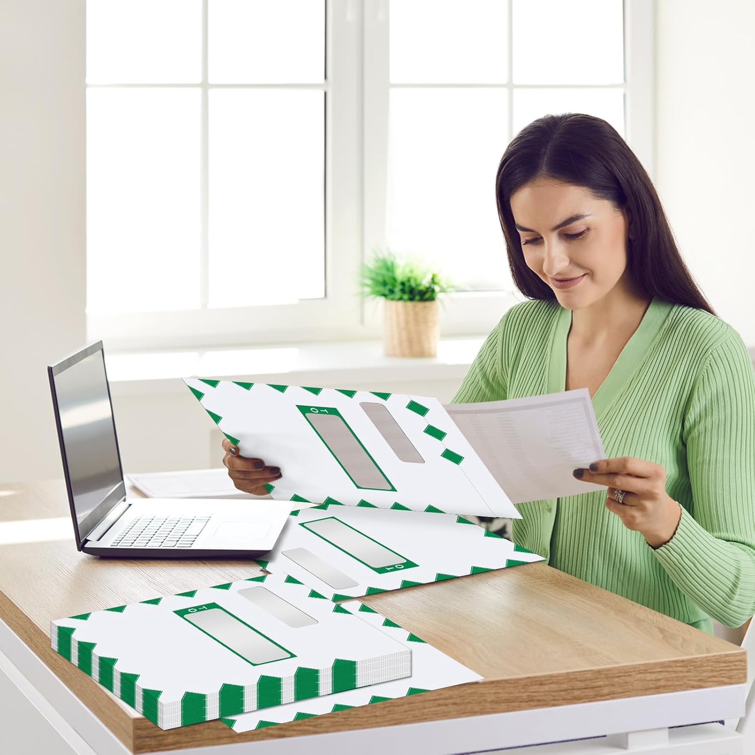 100 Pcs Double Window Envelopes 9.5 x 11.5 Inch Tax Organizer Mailing Income Tax Return Envelope Security Self Adhesive for Office Business Legal Documents Mailing, Green (Green Window)