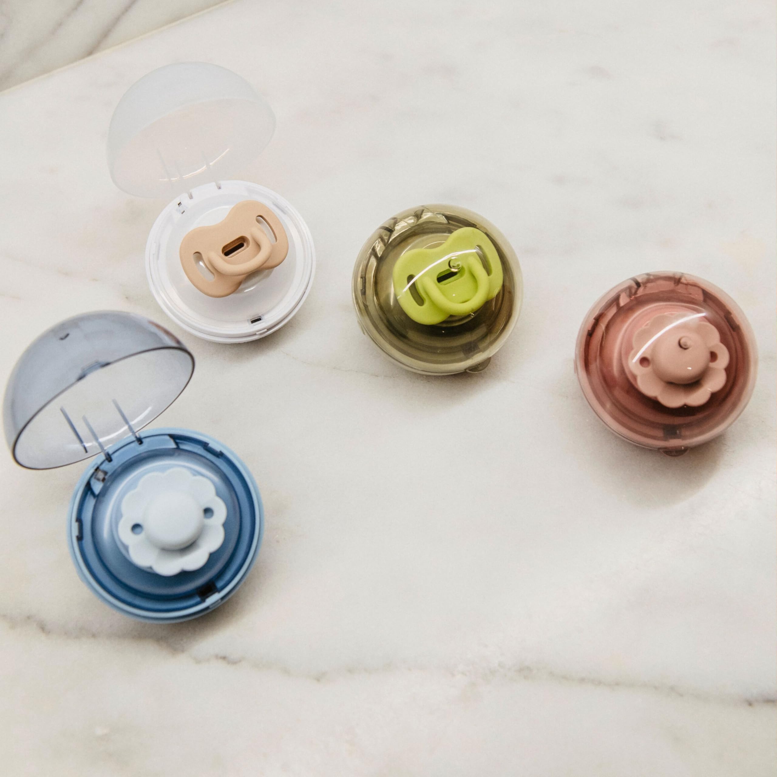 Suavinex sterilizzatore portatile per ciucci con luce UV, elimina il 99% dei germi in 3 minuti, funziona con batterie o USB,senza agenti chimici, ottimo per viaggiare, Duccio Rosa