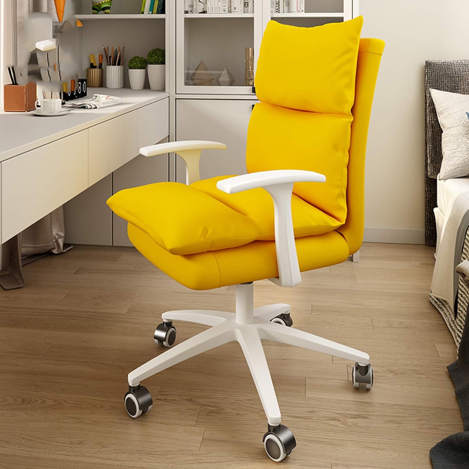 Home HighBack Office Chair Ergonomic Computer Desk Swivel Chair with