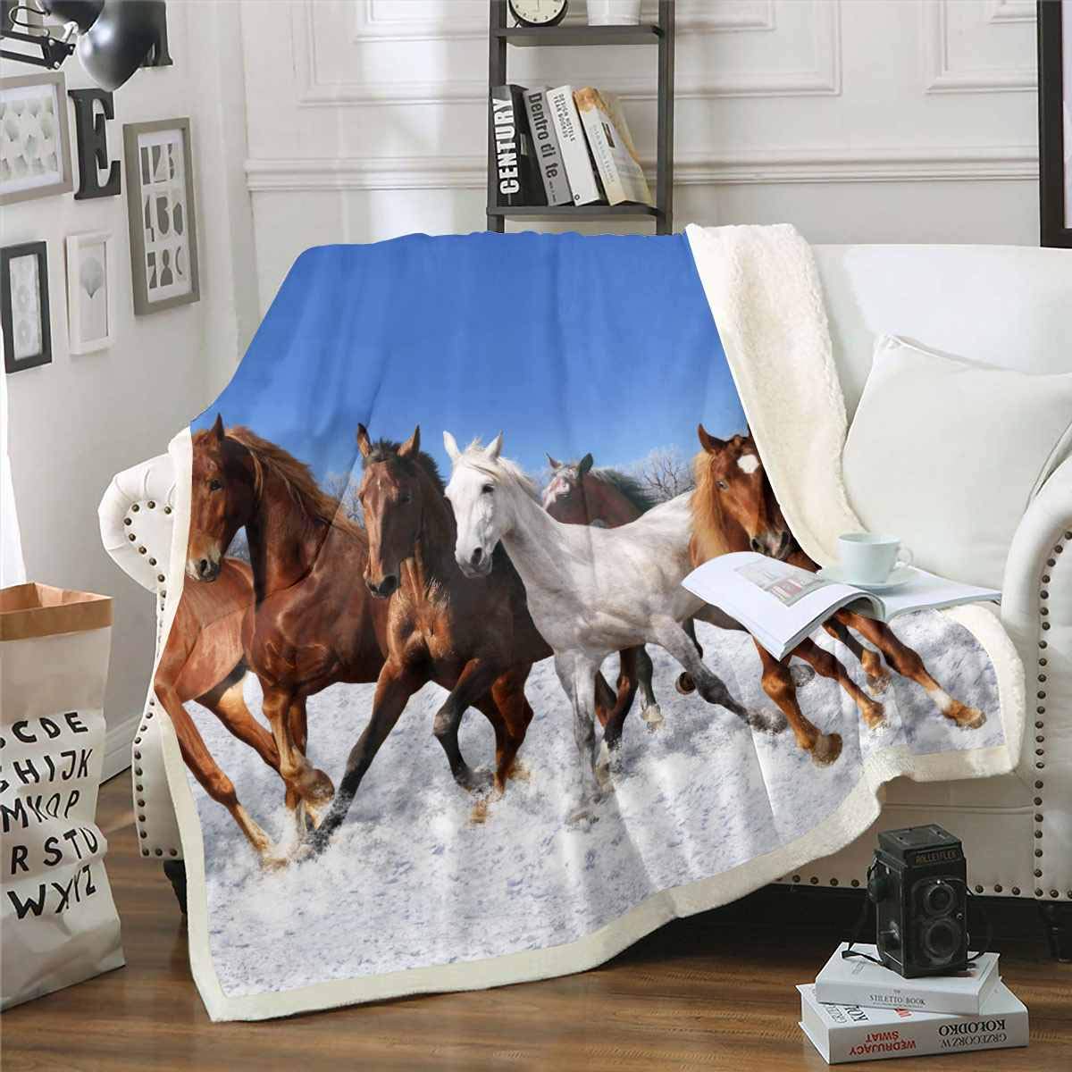Couverture sherpa cheval galop : le cadeau déco faune parfait