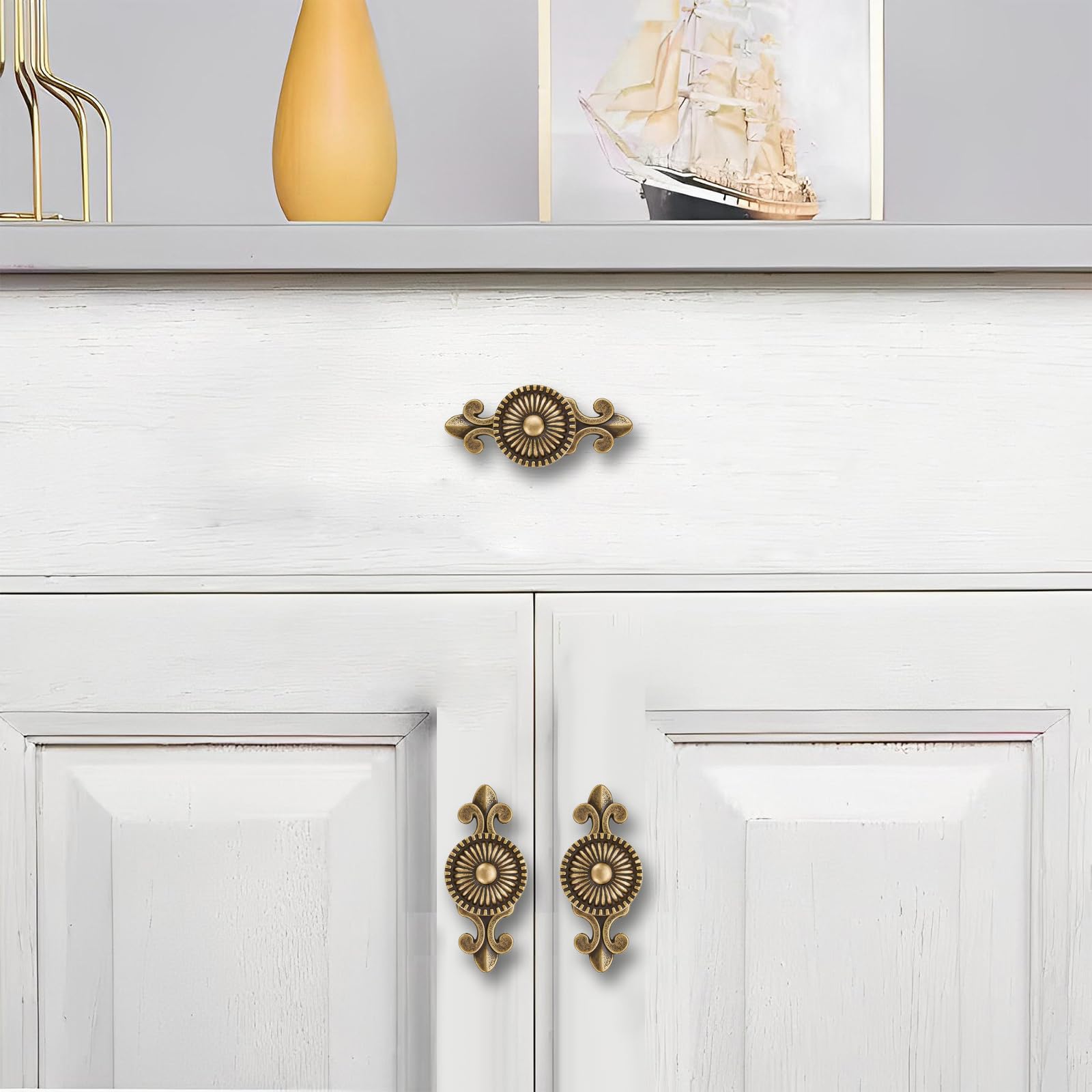 KHTUMEWARE-80373 Round Knob, Antique Brass, 1-1/4 in (32 mm), 4-Pack in Antique Brass — KHTUMEWARE