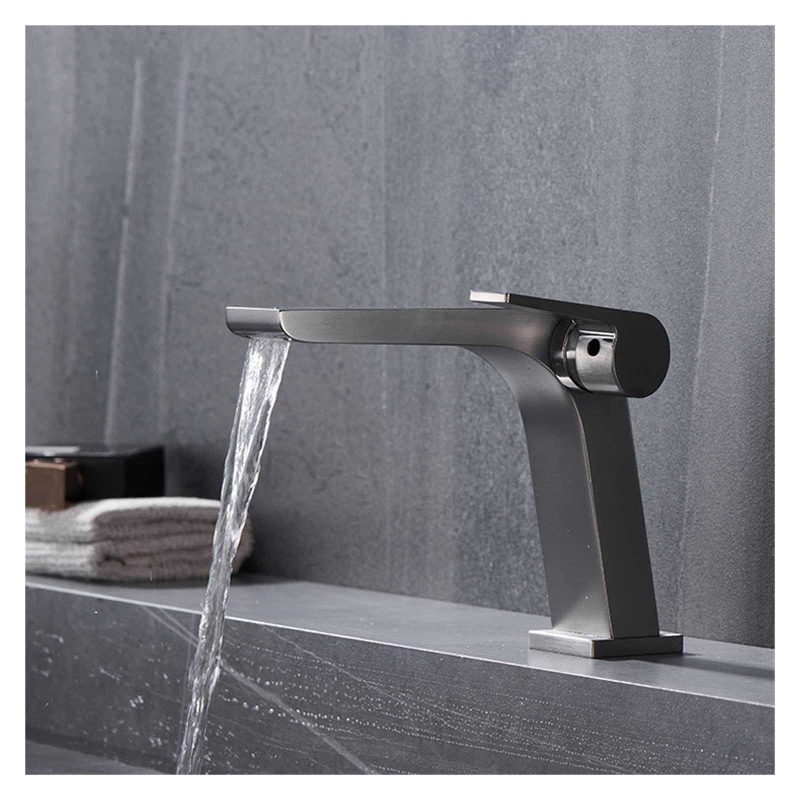 Robinet cascade lavabo en chrome anti-clapotis pour un confort total