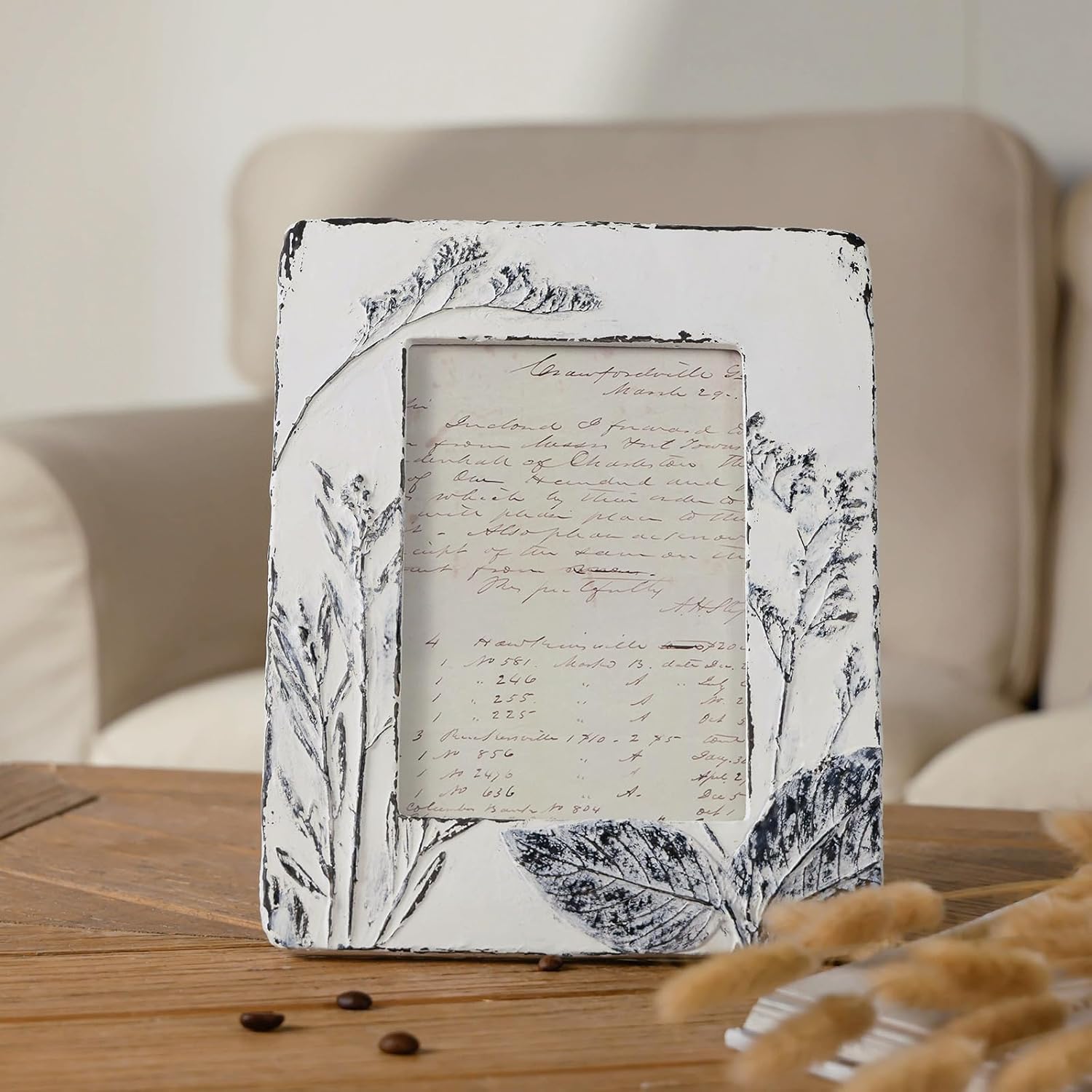 NIKKY HOME Farmhouse 5x7 Picture Frame Boho Photo Frame with 3D Botanical Plant Textured and Rustic Whitewashed Finish, Hand-Crafted Resin Picture Frames with HD Glass for Tabletop Display