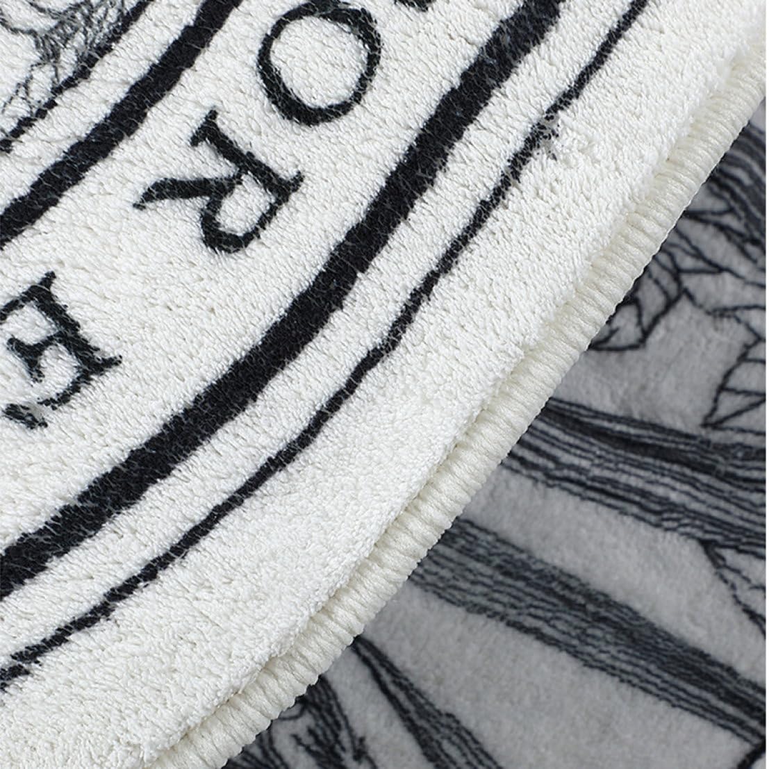 Amazon｜[DLAWF] 幾何学模様 ラグ カーペット ふわふわ 1.5畳 2畳