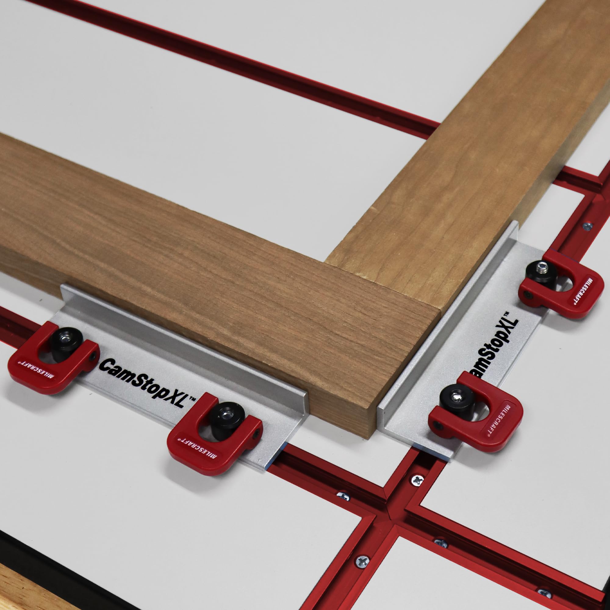 Milescraft 4032 Cam Stop XL Lot de 2 arrêts longs à réglage rapide en T anodisés, 14,5 cm de long avec levier à came, profil bas pour planches de 1,9 cm ou plus épaisses.