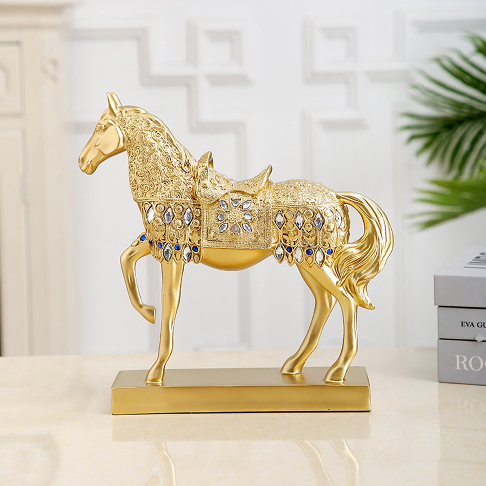 Amazon.co.jp: 金色の馬の置物像ホームデコレーション、樹脂馬の