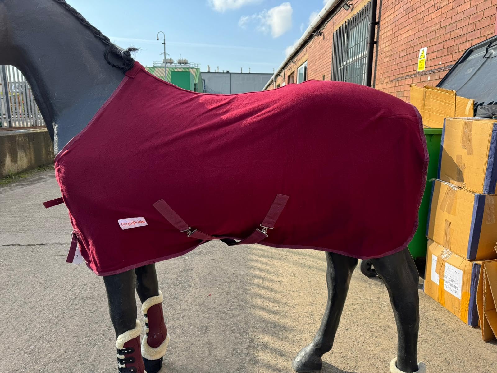 Equipride Starlight Horse Rug Fleece Travel Rug with Faux Fur Collar 4'0" to 6'9" Burgundy (5'0")