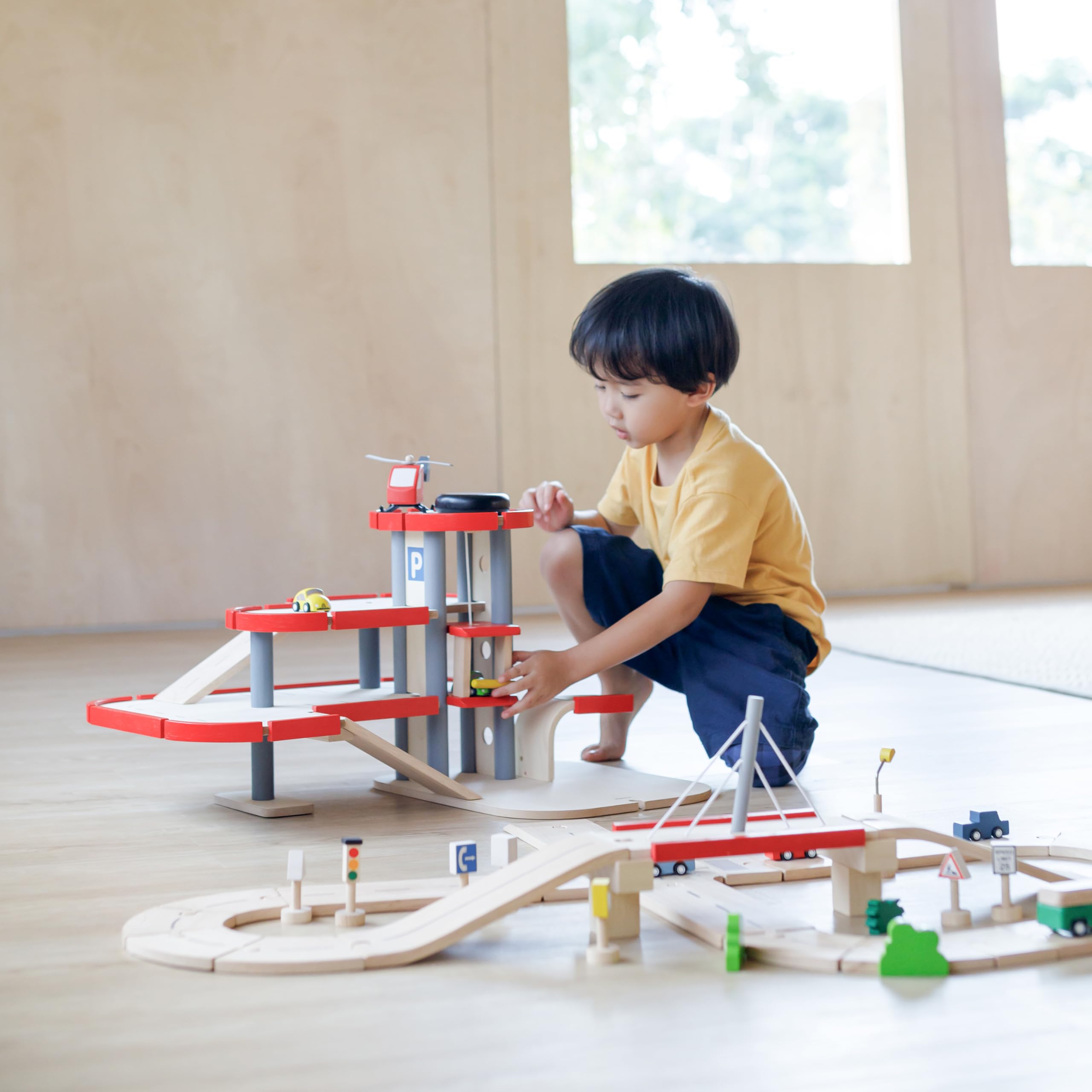 PLAN TOYS 7611 CAR, drewno