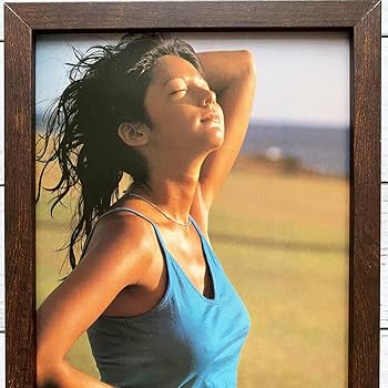 Amazon.co.jp: 額装品アグネスラム/若い頃・グラビア/昭和レトロ