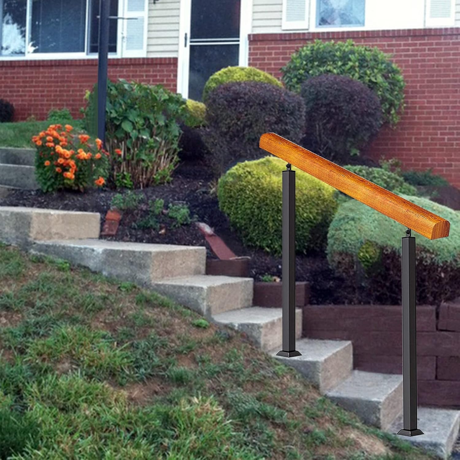 無垢材の手すりは、1つまたは3つのステップフロントポーチトランジショナルハンドレールに適合し、2つの錬鉄ポストポーチハンドレールを備