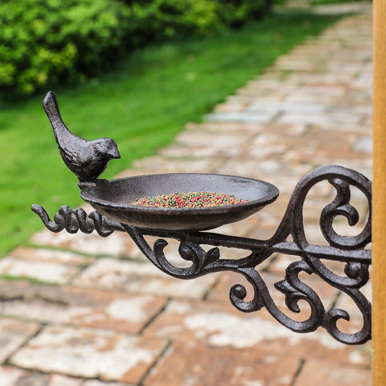 Comedero Metálico para Pájaros, Comedero Pajaros Exterior, Estilo Retro, Resistente al Viento y la Lluvia, Ideal para Patios y Jardines(A)