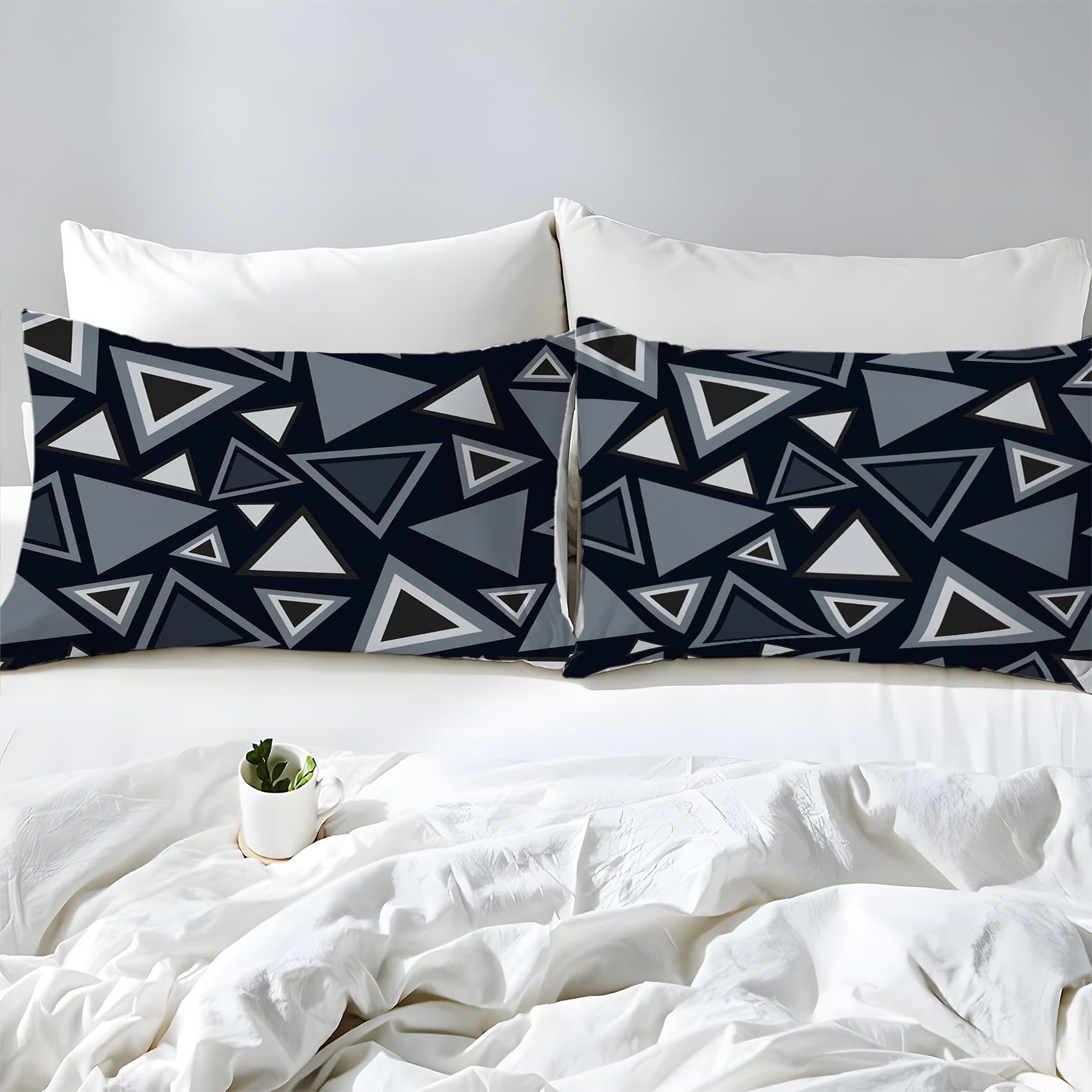 Copripiumino Matrimoniale 240x220 Immagine Geometrica Nera Triangolo Biancheria da Letto Morbido Microfibra Copri Piumone e 2 Federe Abbinate, con Zip, Ipoallergenico HR2321