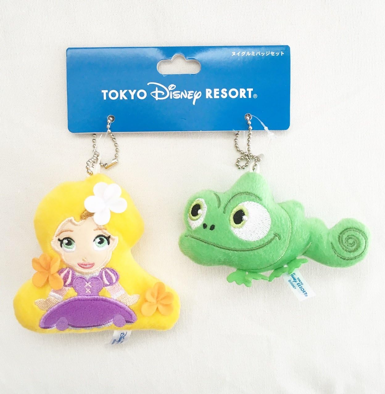 ラプンツェル パスカル ディズニー 缶バッジ 新品未開封 コミック アニメ Showbizbeat Com