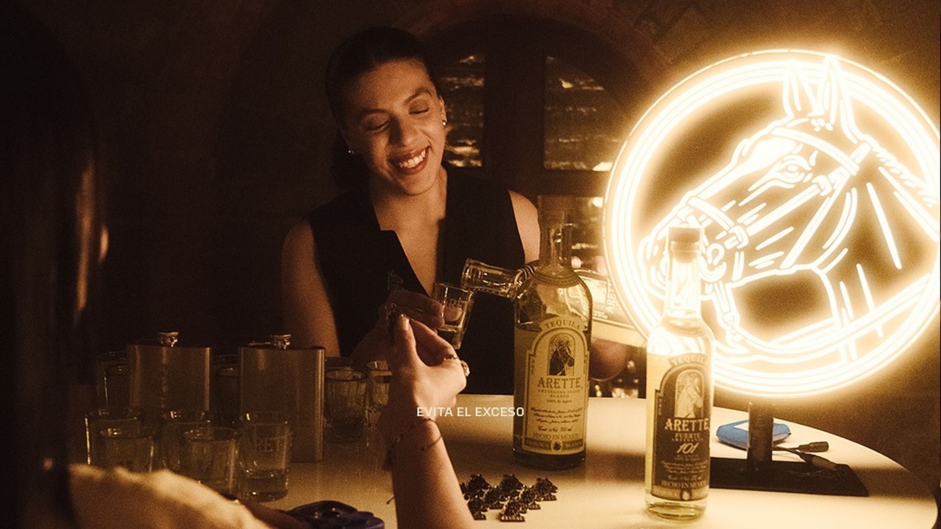 Amazon.co.jp: プレミアム クラフト テキーラ アレッテ 正規品 100