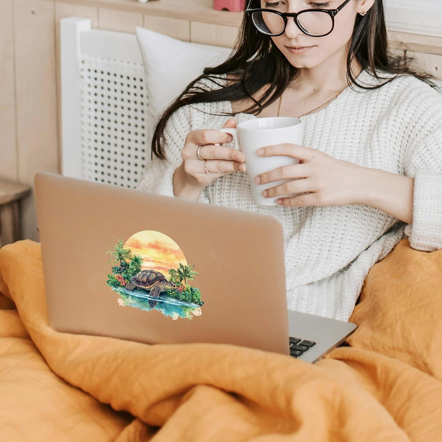 GLOBLELAND 18 Sheets Summer Sea Turtle Transfer Stickers 3.9x3.6inch Ocean Animal Colorful Transfer Decal Rub on Transfer for Furniture Vase Glass Art Crafts Decorations