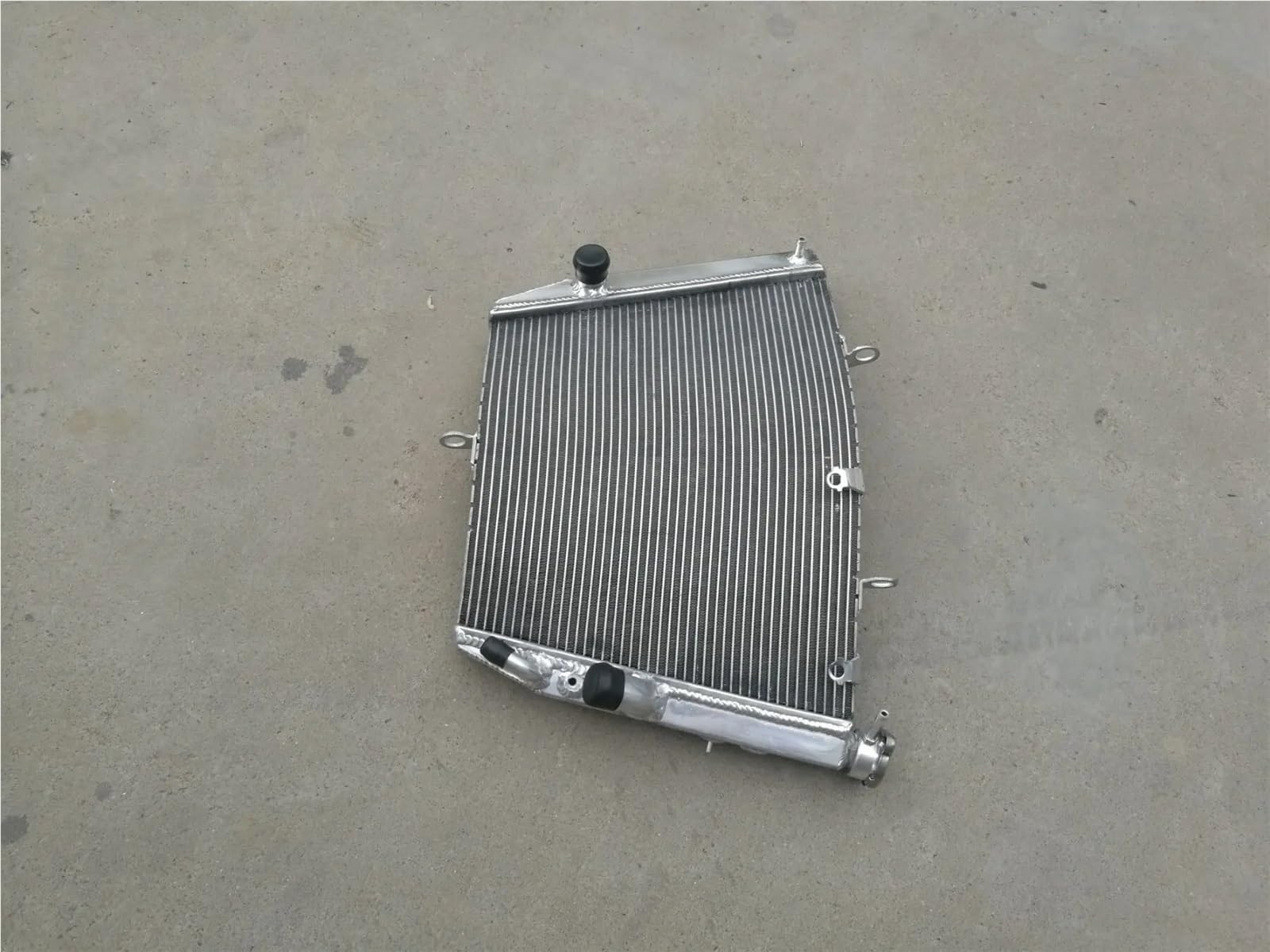 Radiator Pasuje Do 2006-2015 Suzuki GSXR600 GSXR750 K6 K7 GSXR 600 750 Aluminiowa Chłodnica Chłodnicy Chłodzenie Płynu Chłodzącego 2006-2011 Zestaw Chłodzący