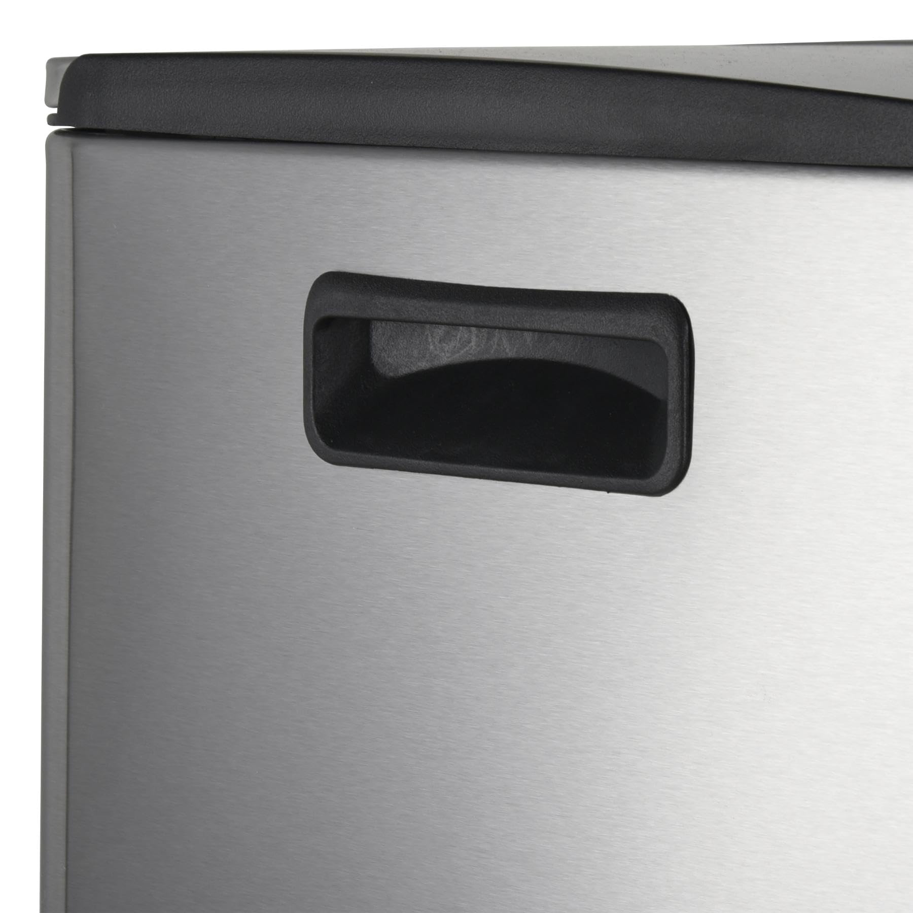Spirella – Küchenabfalleimer, 60 l Fassungsvermögen (2 x 30 l) mit Pedal – Modell Aliya – Gebürsteter Edelstahl – Deckel mit Soft-Close-Funktion – Herausnehmbare Eimer – Seitliche Griffe – Edelstahl