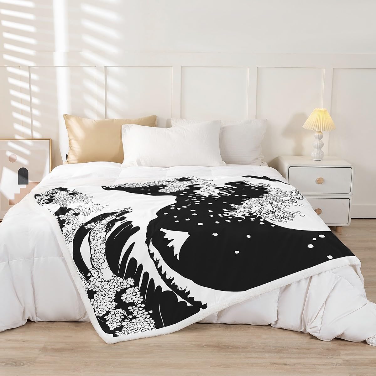 Feelyou Japanese Wave Fleece Throw Blanket Throw 50"x60" Kids Ocean Wave Plush Sherpa Blanket Fuzzy for Boys Girls Teens Sunset Mount Fuji Print for Bed Couch Chair Living Room Sea Waves