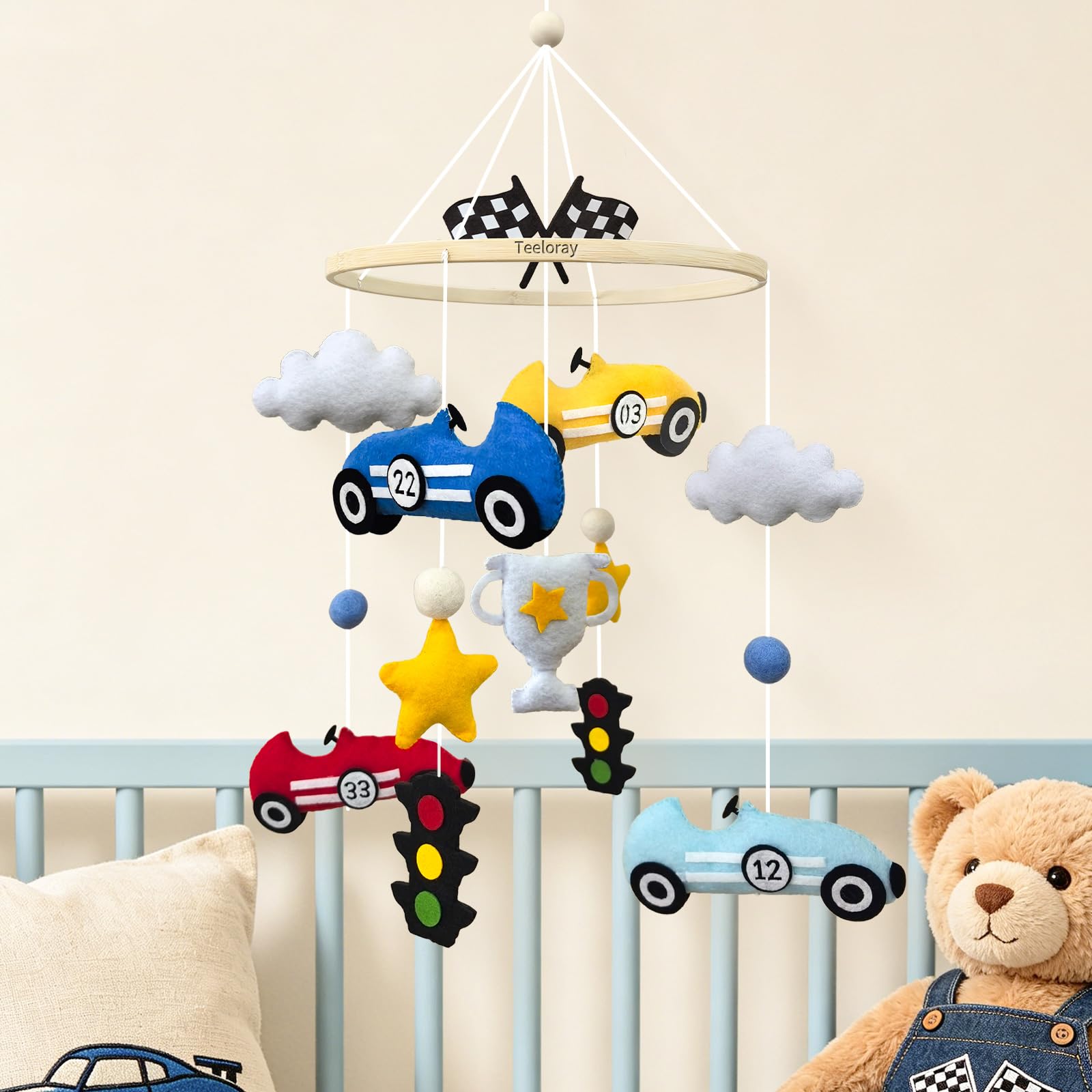 Mobile pour bébé pour berceau, voiture de course, berceau pour garçons, fait à la main, décoration de chambre d'enfant, drapeau de course à carreaux noir et blanc, décoration à suspendre