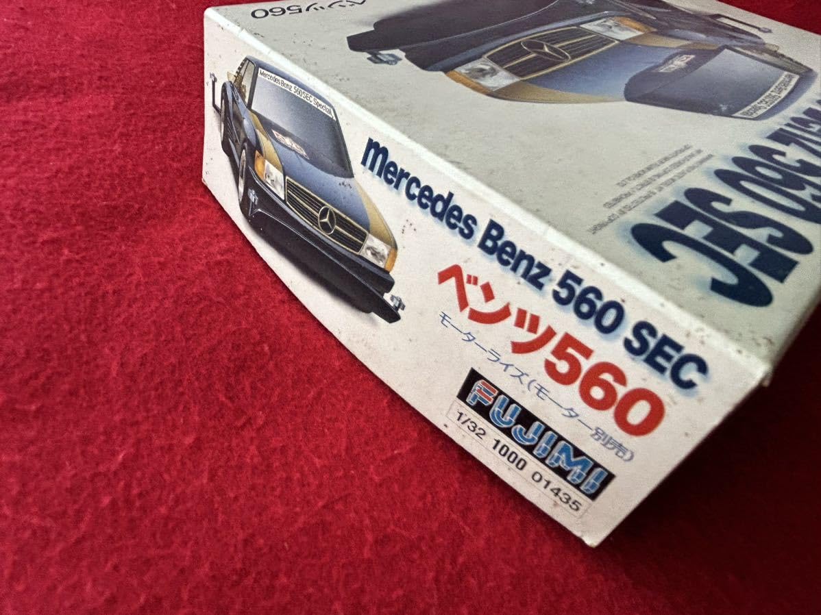 Amazon.co.jp: フジミ 1/32 ベンツ 560SEC ケーニッヒ C 126