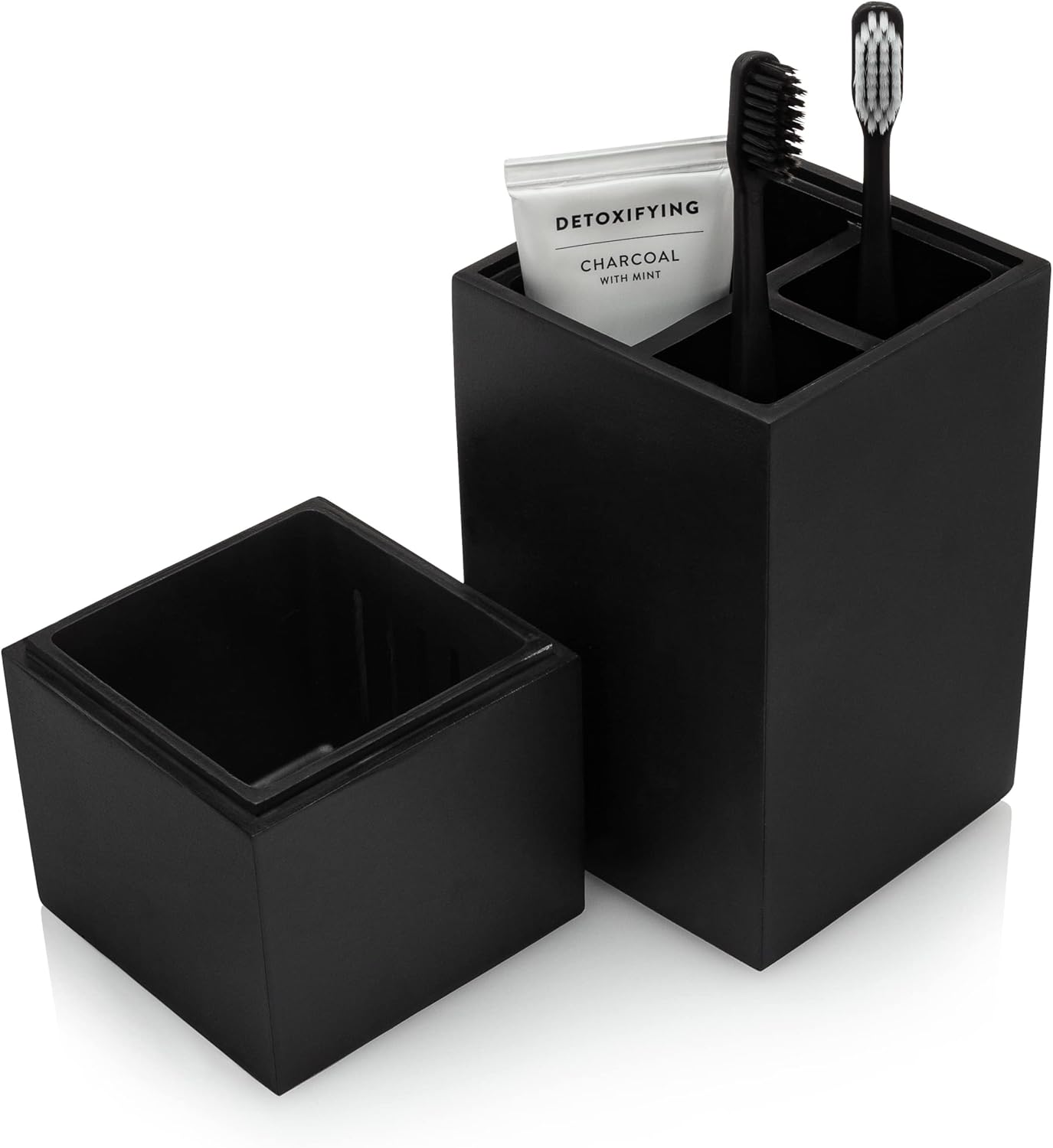 Essentra Home Soporte para cepillo de dientes con tapa, elegante organizador de cepillo de dientes y pasta de dientes negro mate - Colección negro mate